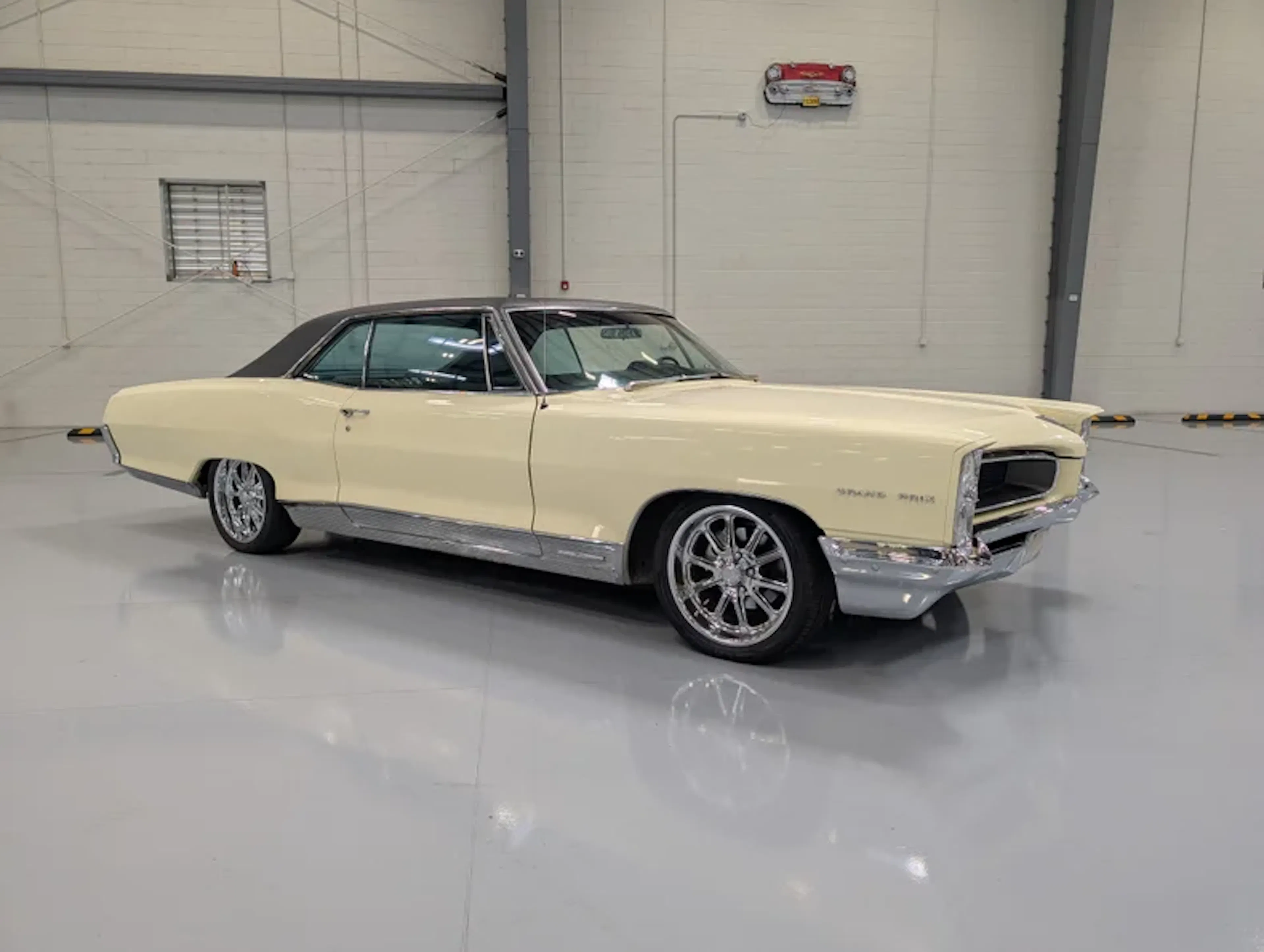 1966 Pontiac Grand Prix 2026-04-09