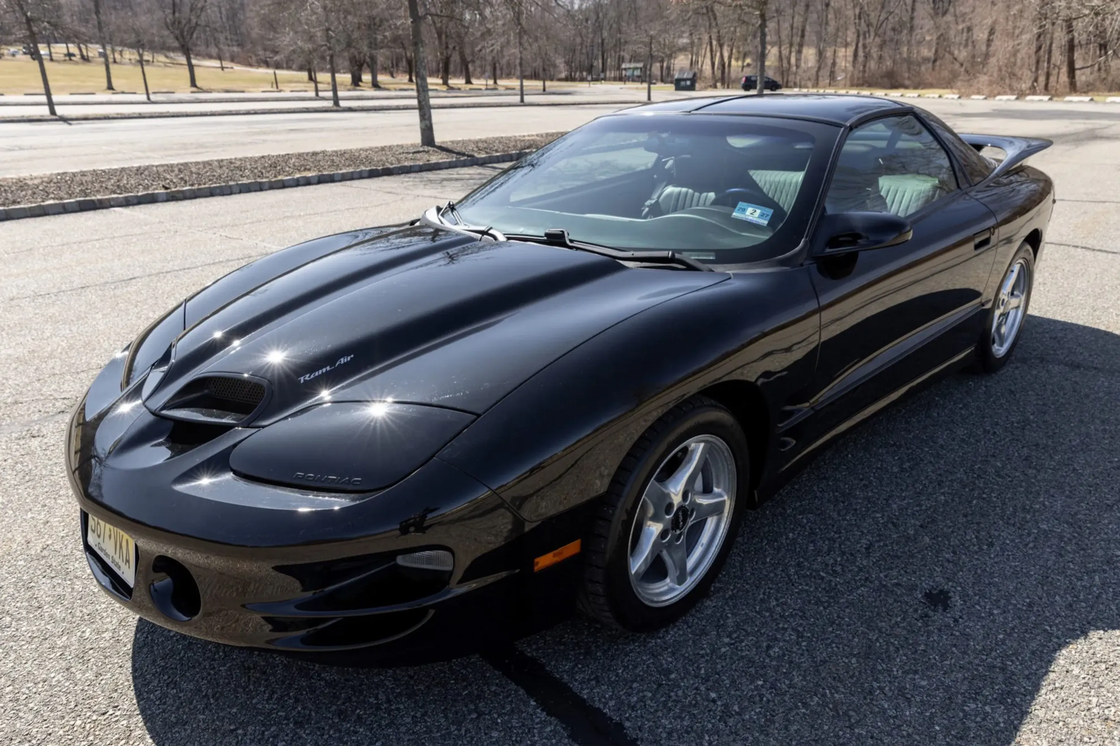 1998 Pontiac Firebird VIN 2G2FV22G6W2228744 | Hagerty Valuation Tool®