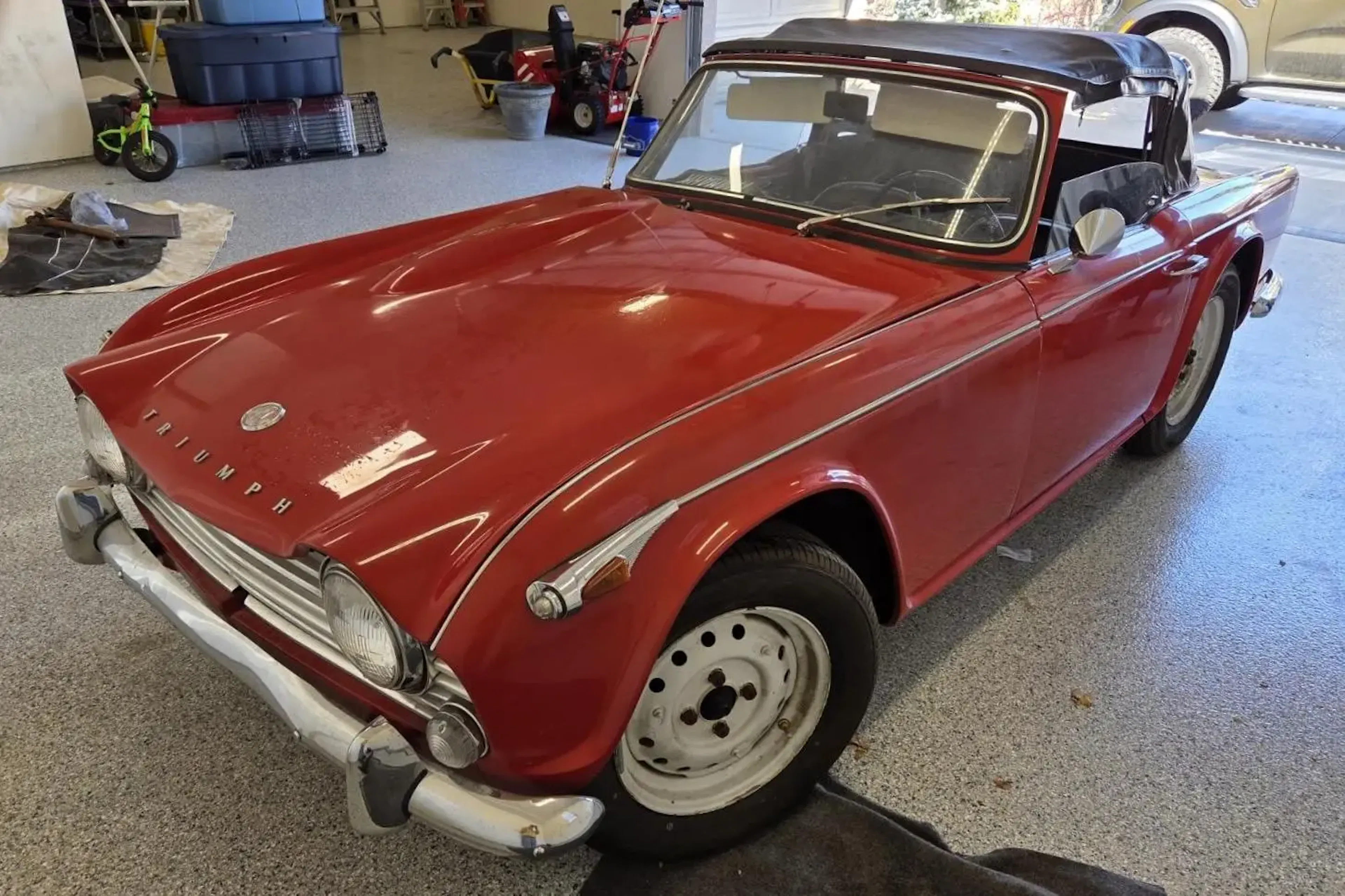 1966 Triumph TR4A 2026-04-12