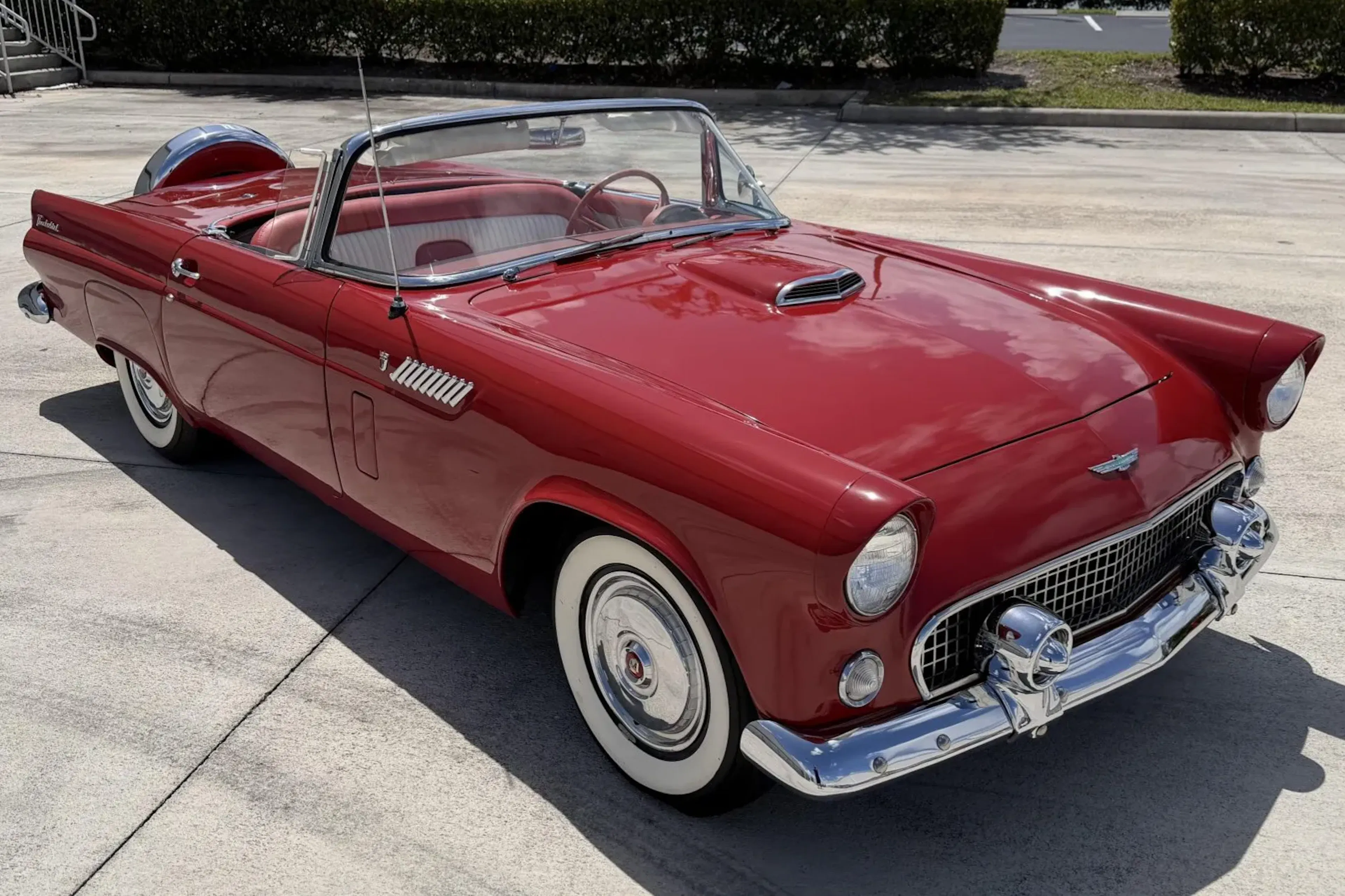 1956 Ford Thunderbird 2026-04-17