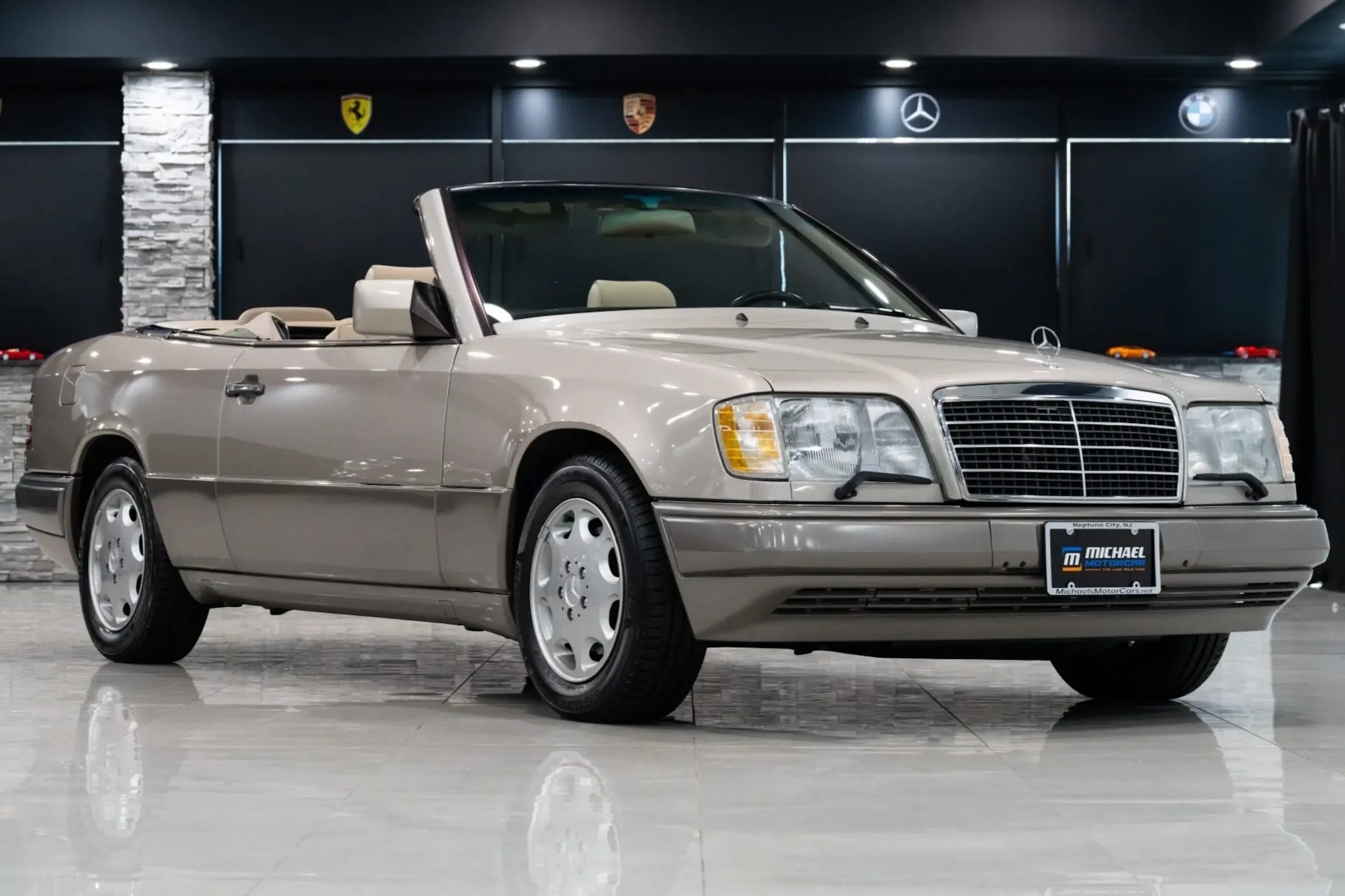 1994 Mercedes-Benz E320