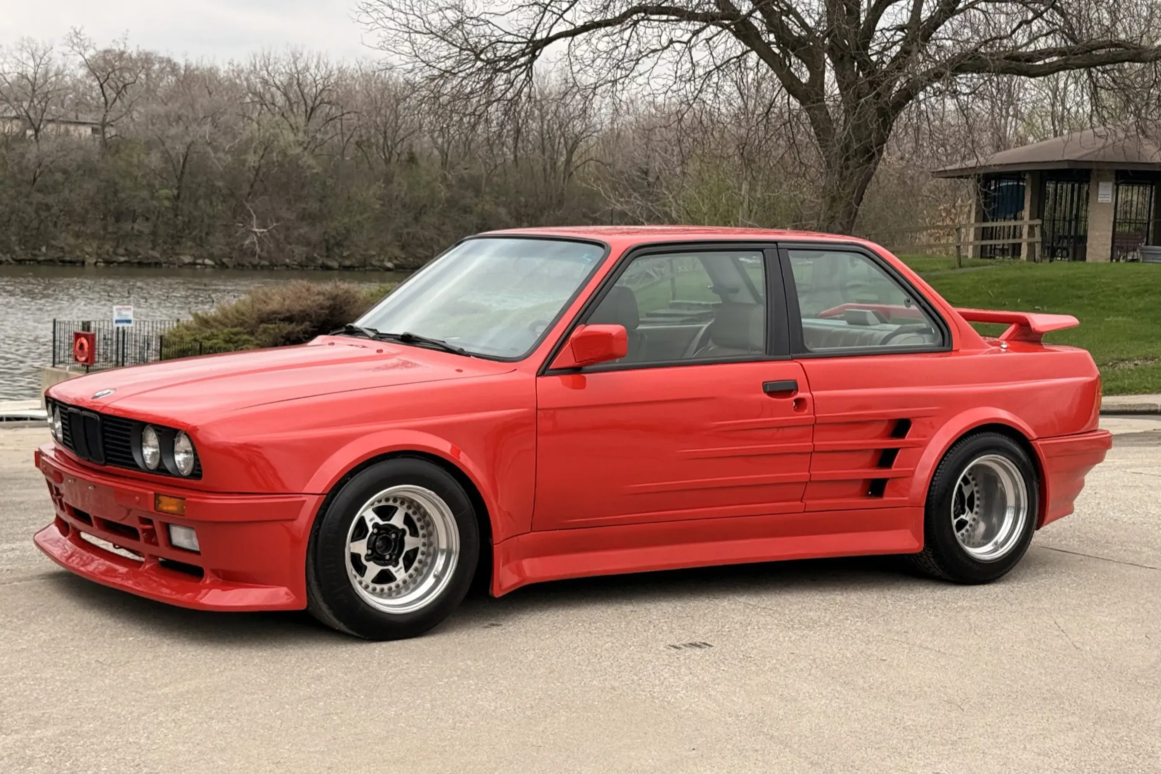 1987 BMW 325is 2026-04-29