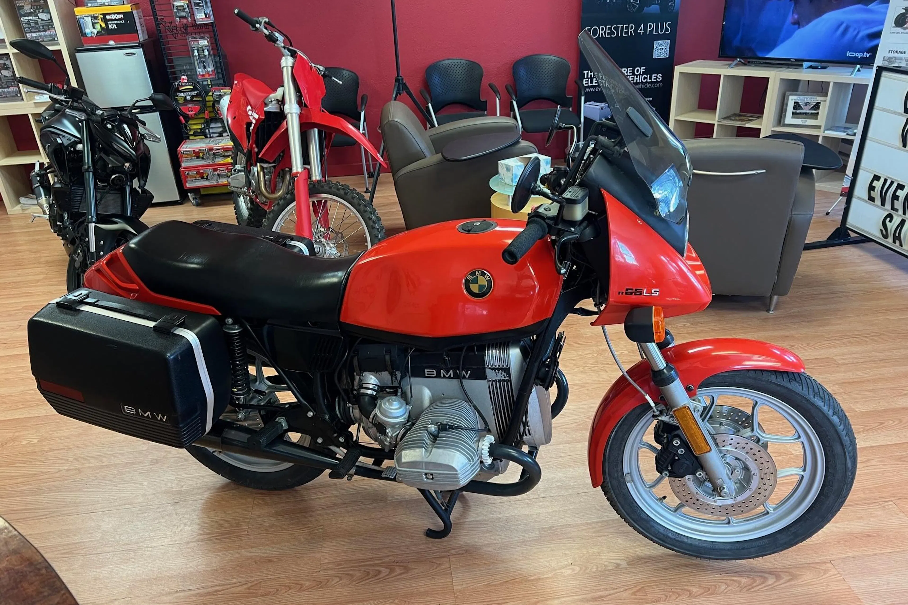 1984 BMW R65LS VIN WB1036503E6371576 | Hagerty Valuation Tools®