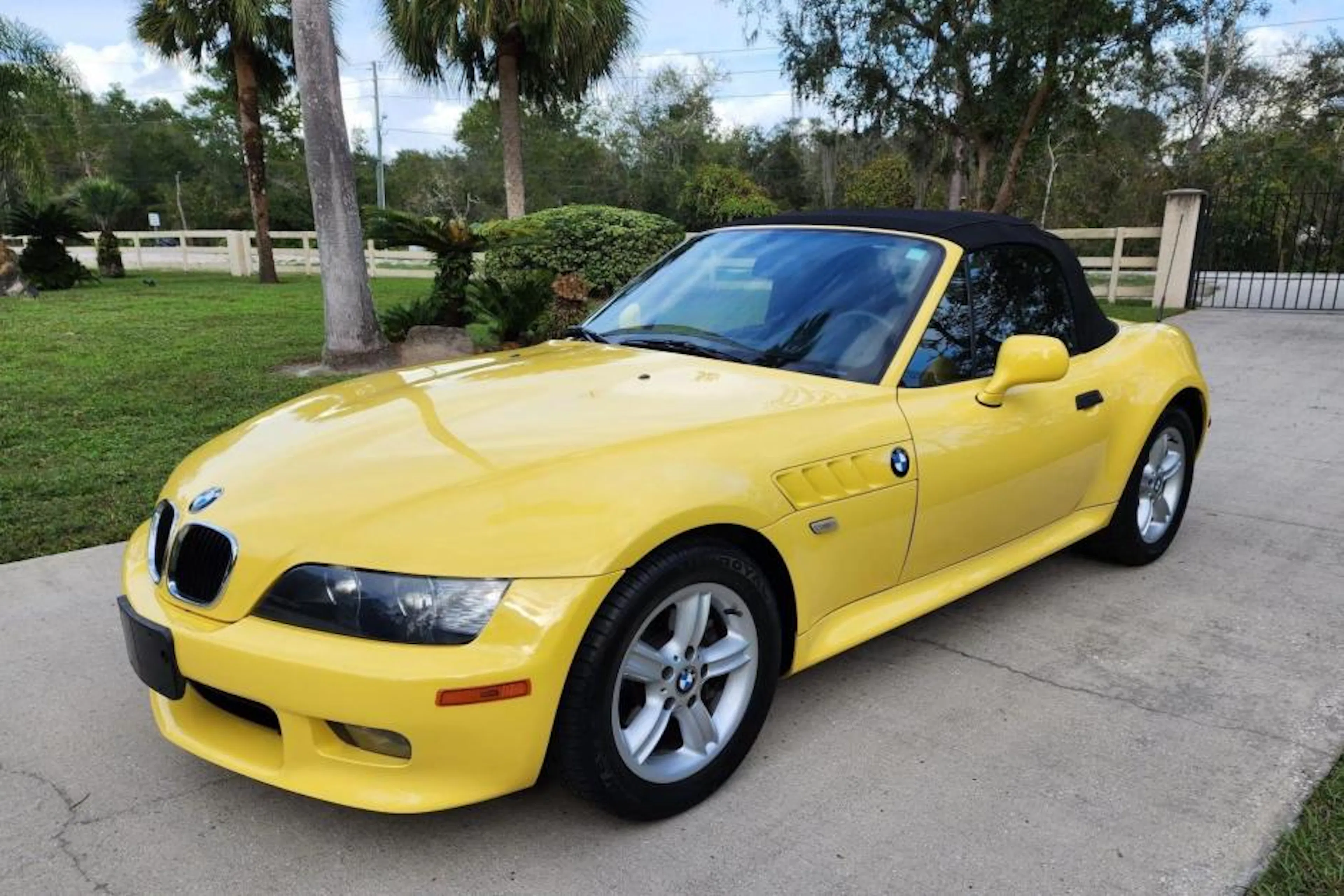2002 BMW 325i