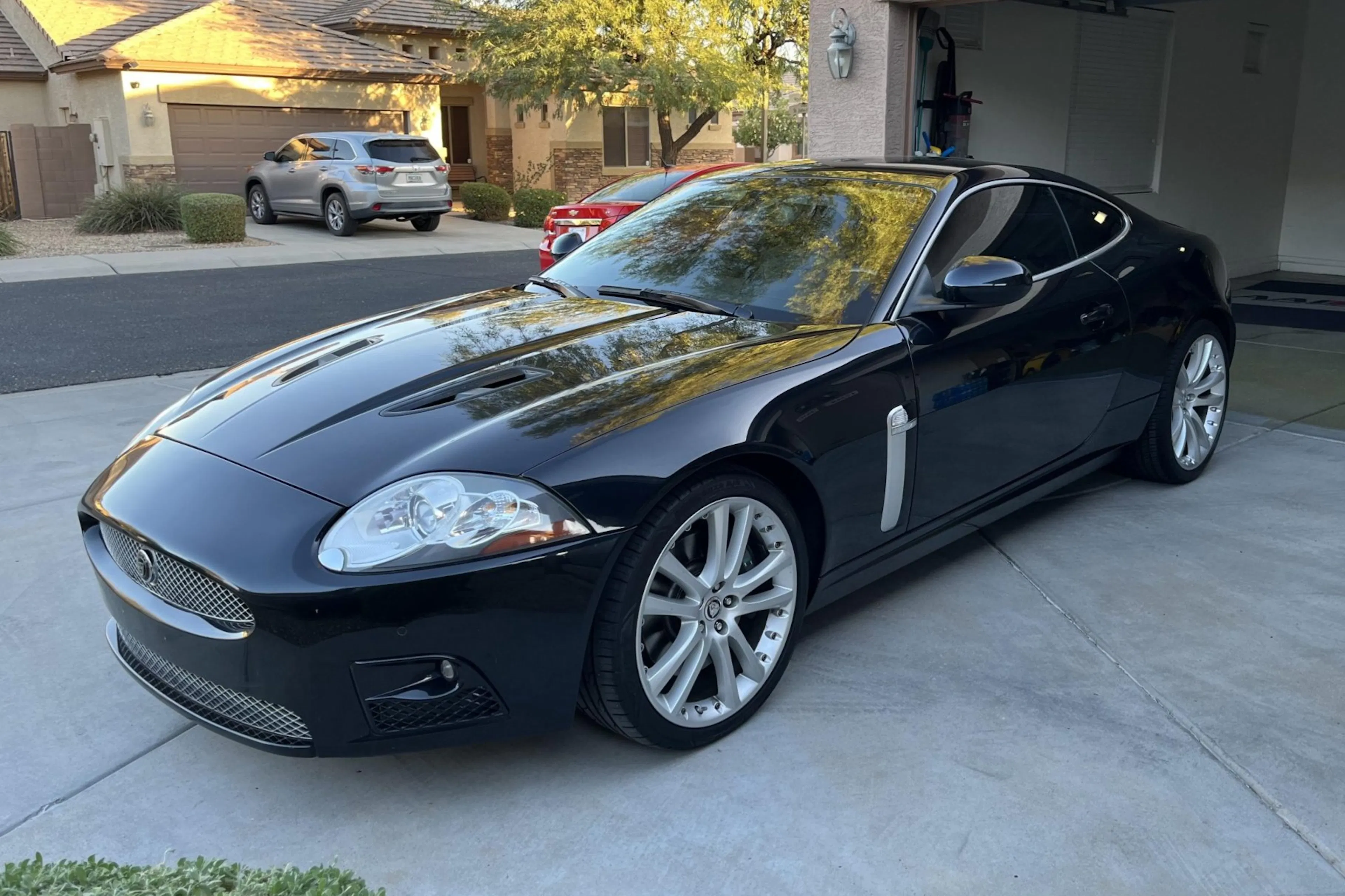 2009 Jaguar XKR