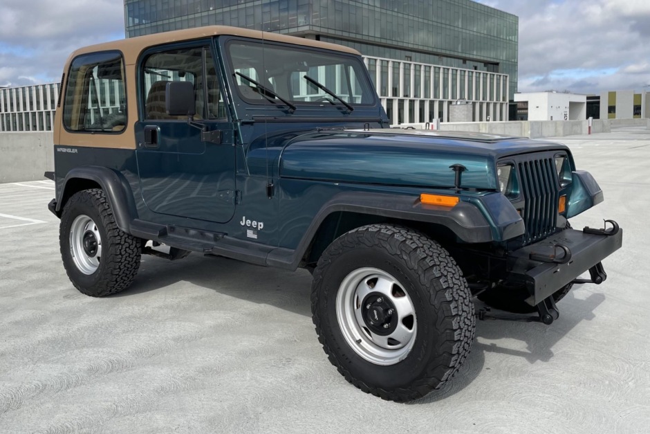 1988 Jeep Wrangler Sahara Values | Hagerty Valuation Tool®