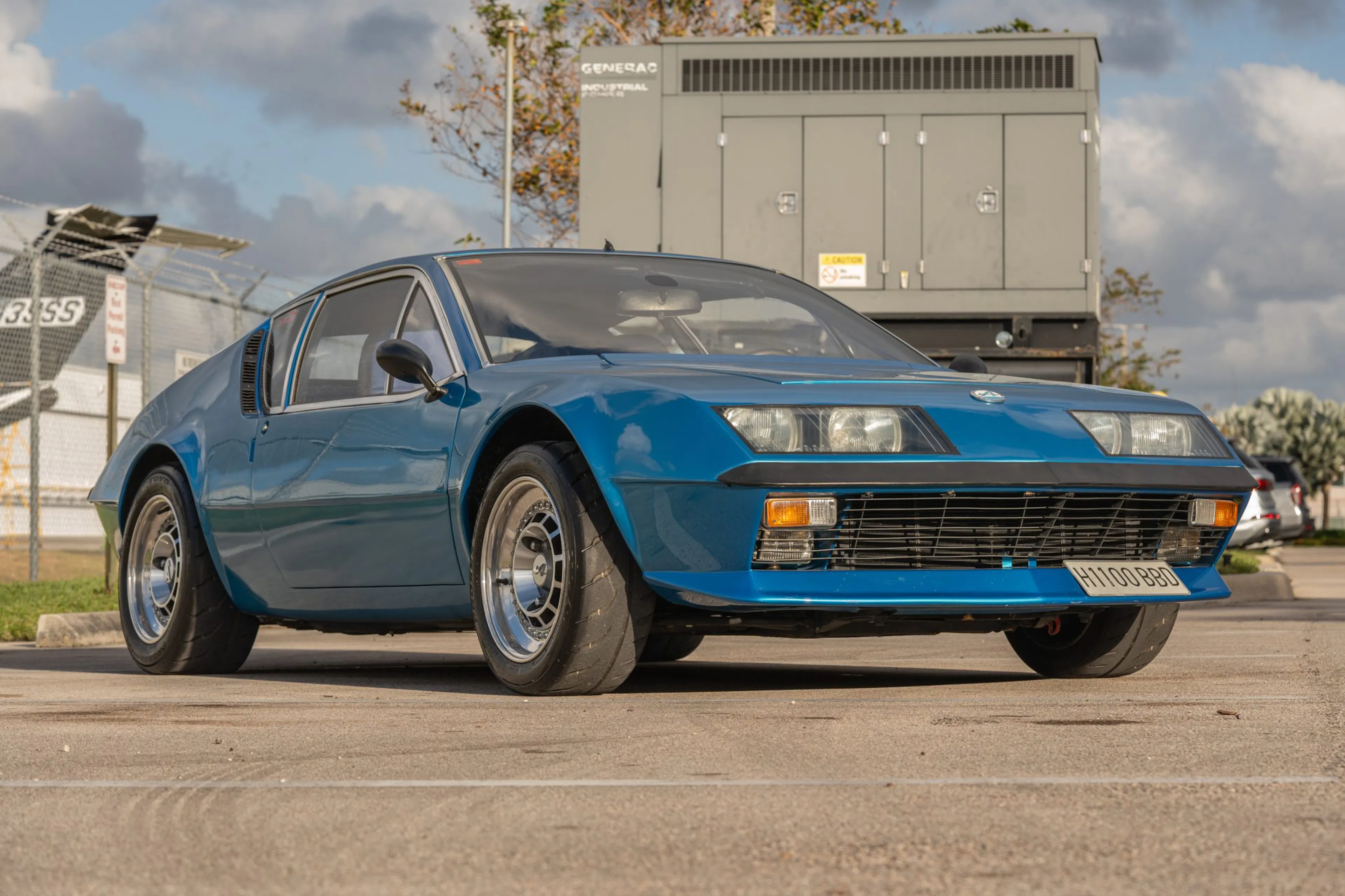 ALPINE A310 V6 1981 Norev 1/18 - série limitée Numéroté EUR 89,00 ALPINE A310 V6 1981 Norev 1/18 - série limitée Numéroté EUR 89,00