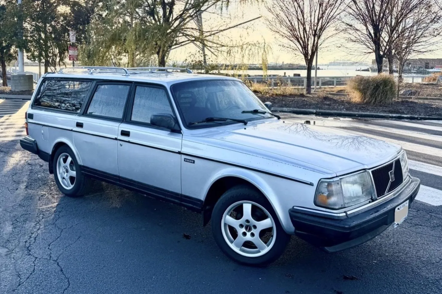 1993 Volvo 240 VIN YV1AW880XP1942139 | Hagerty Valuation Tools