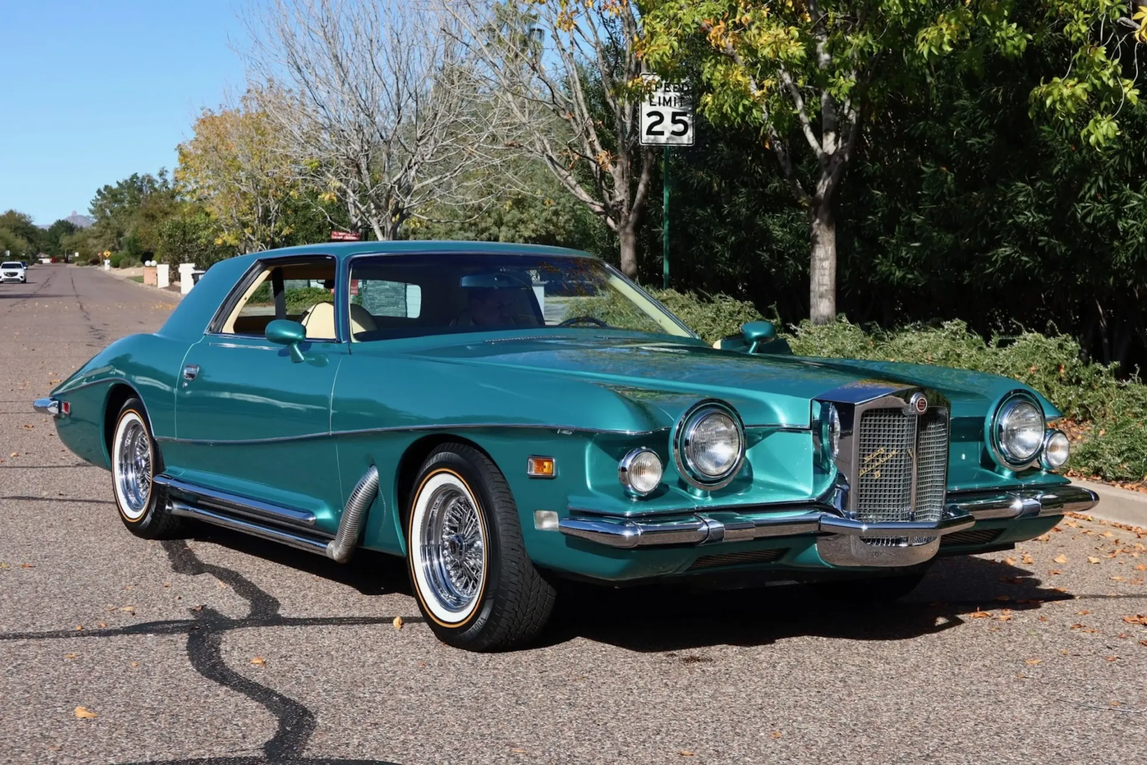 1977 Stutz Blackhawk 2026-01-21