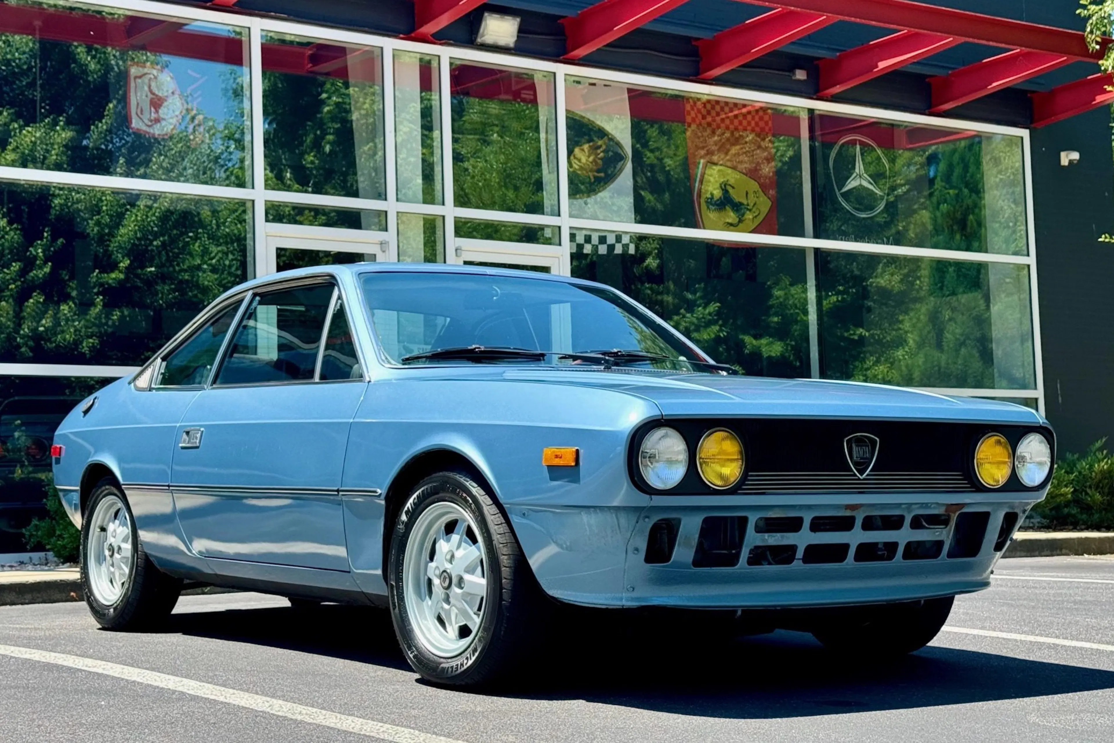 Category:Lancia Fulvia Coupé series III - Wikimedia