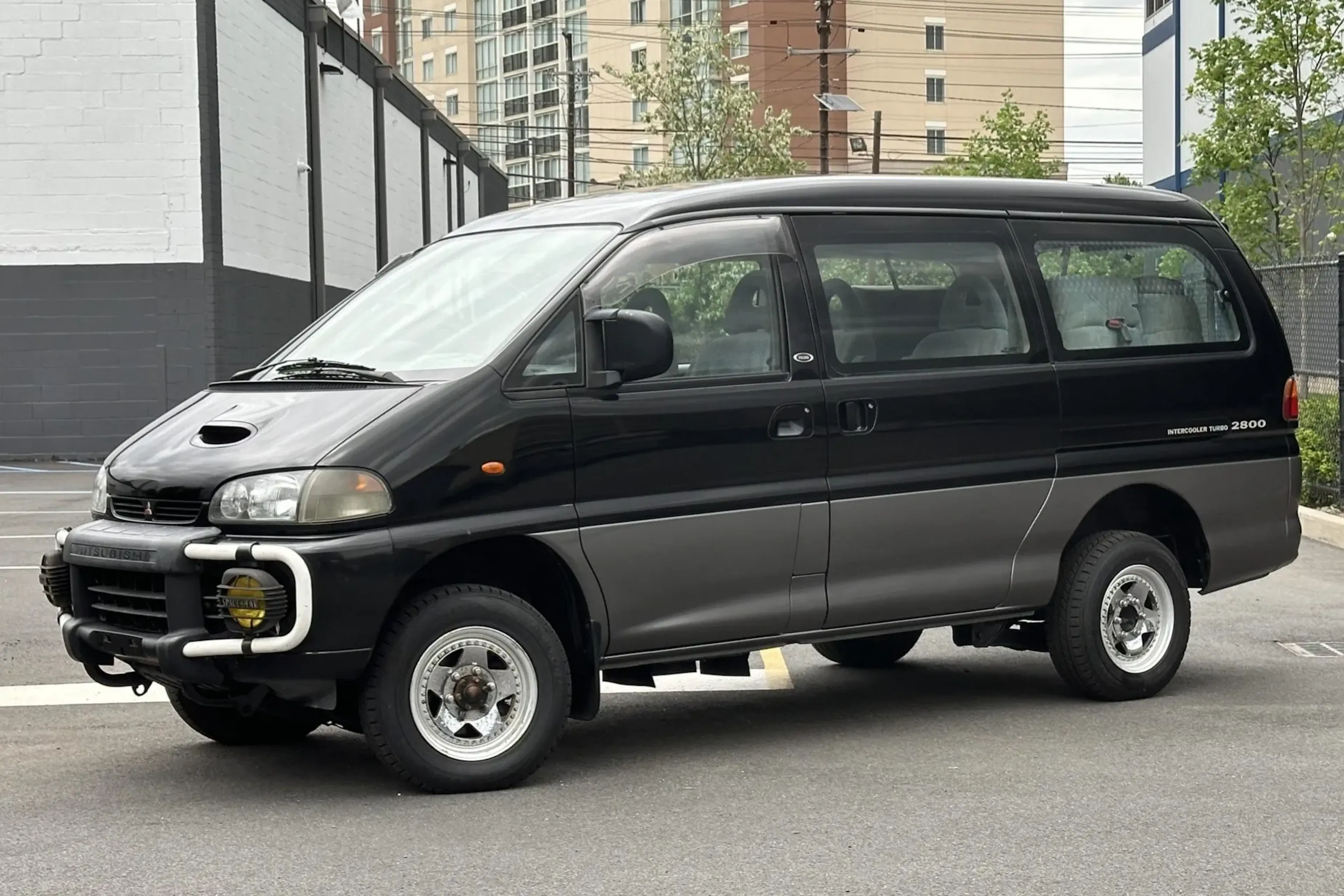1996 Mitsubishi Delica Space Gear