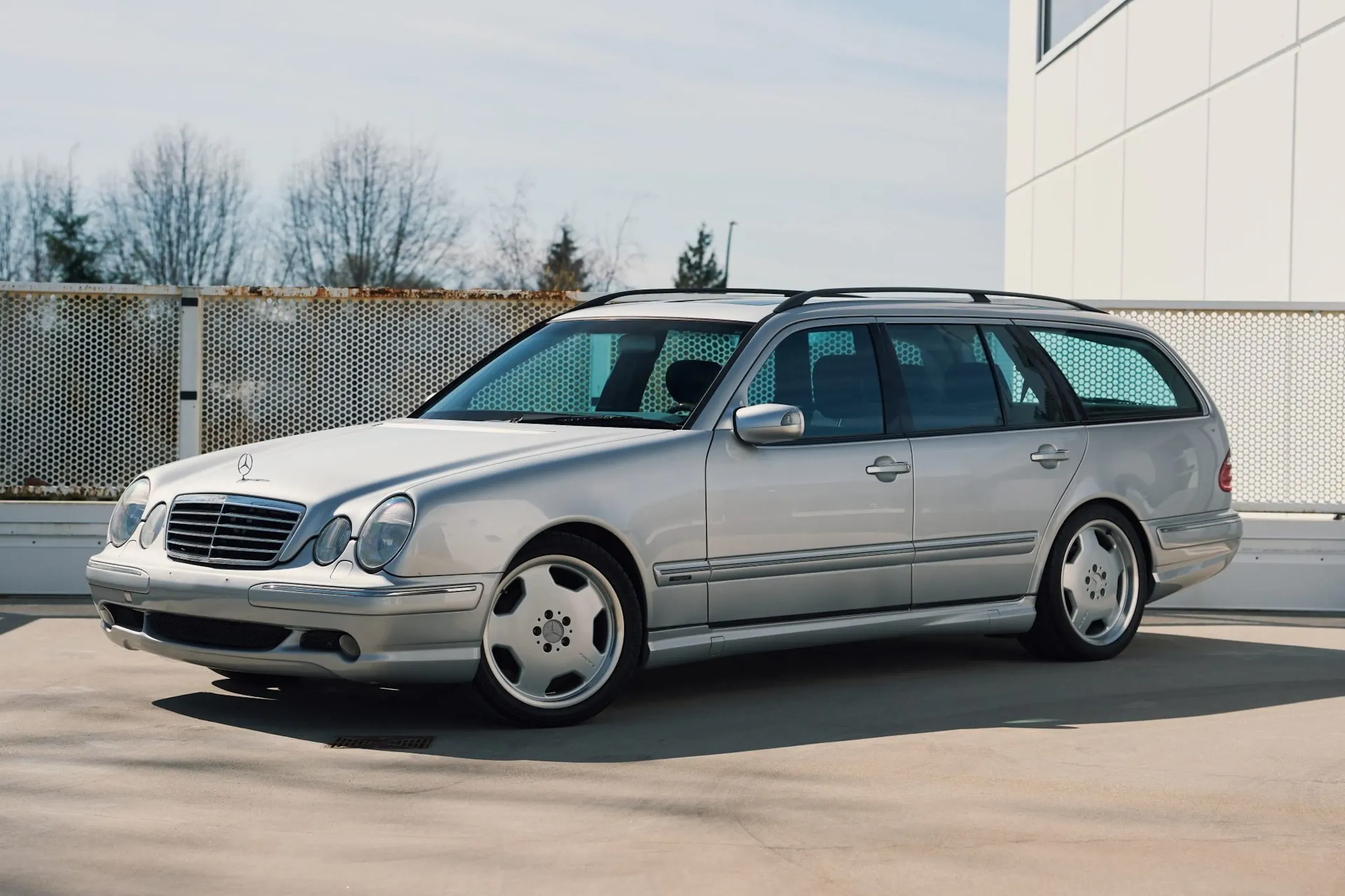 2001 Mercedes-Benz E430 2026-06-10