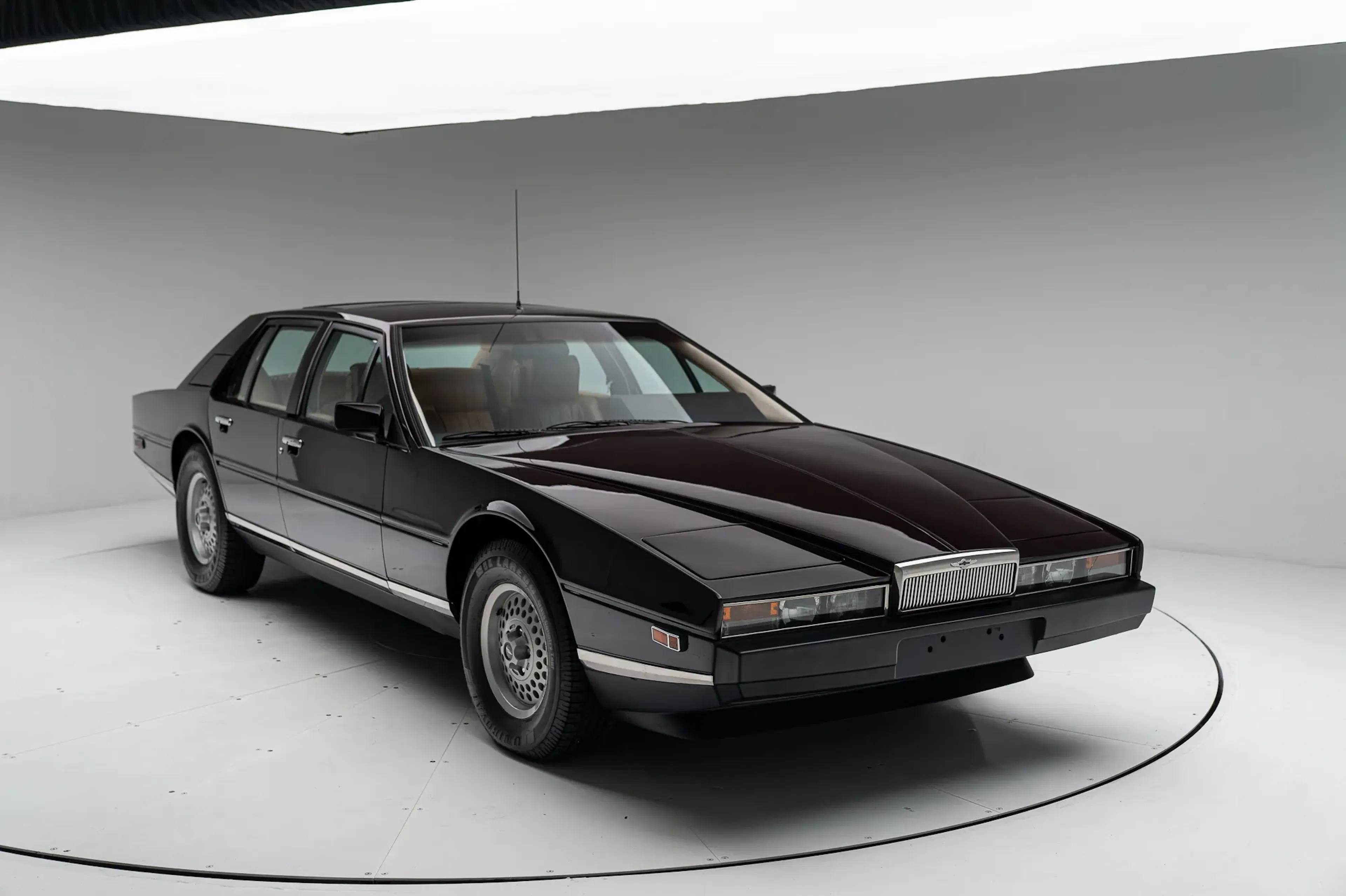 1984 Aston Martin Lagonda 2026-06-15