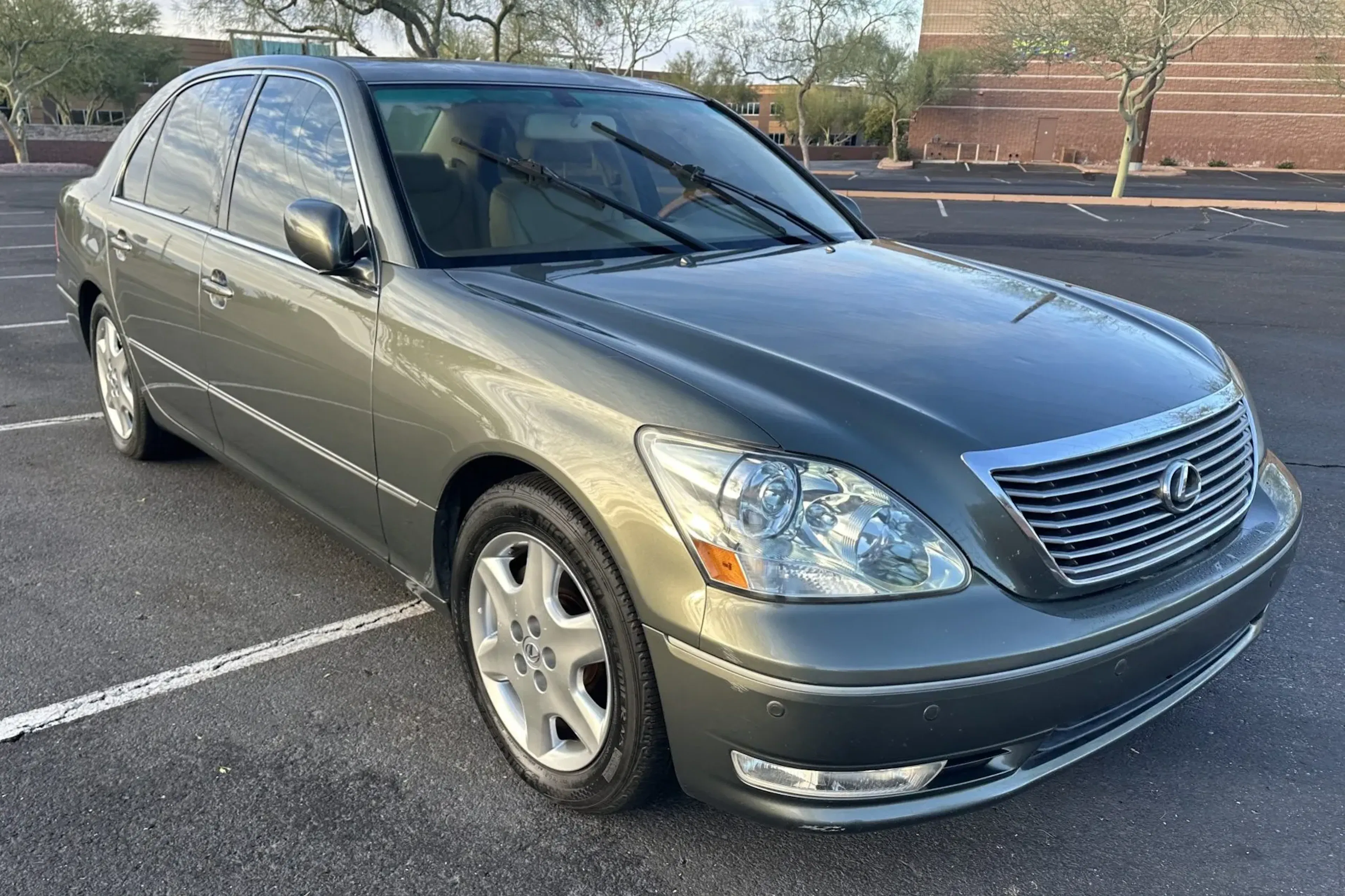2004 Lexus LS430