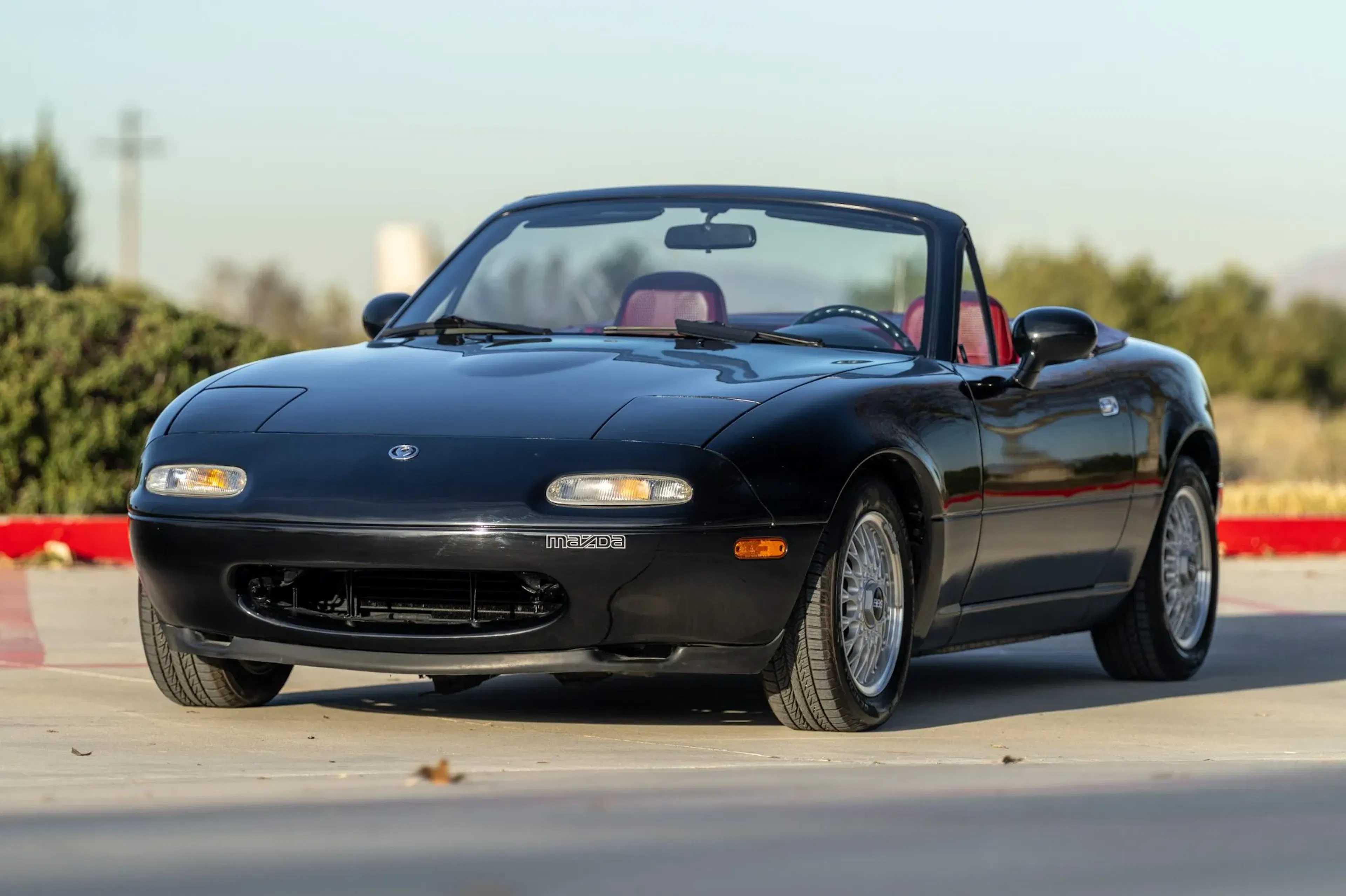 1993 Mazda MX-5 Miata VIN JM1NA3514P1409872 | Hagerty Valuation Tool®