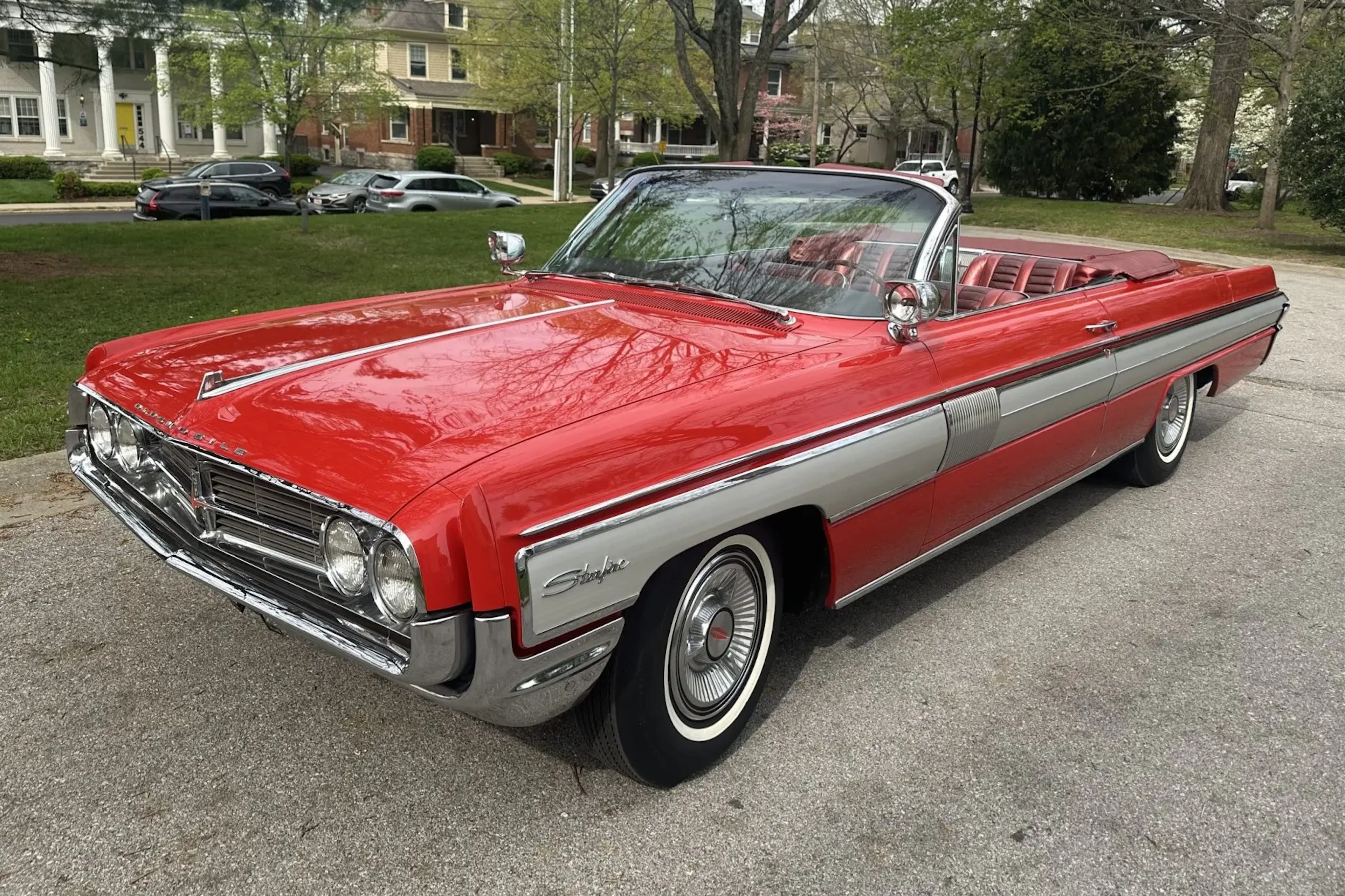 Oldsmobile 1962 Starfire