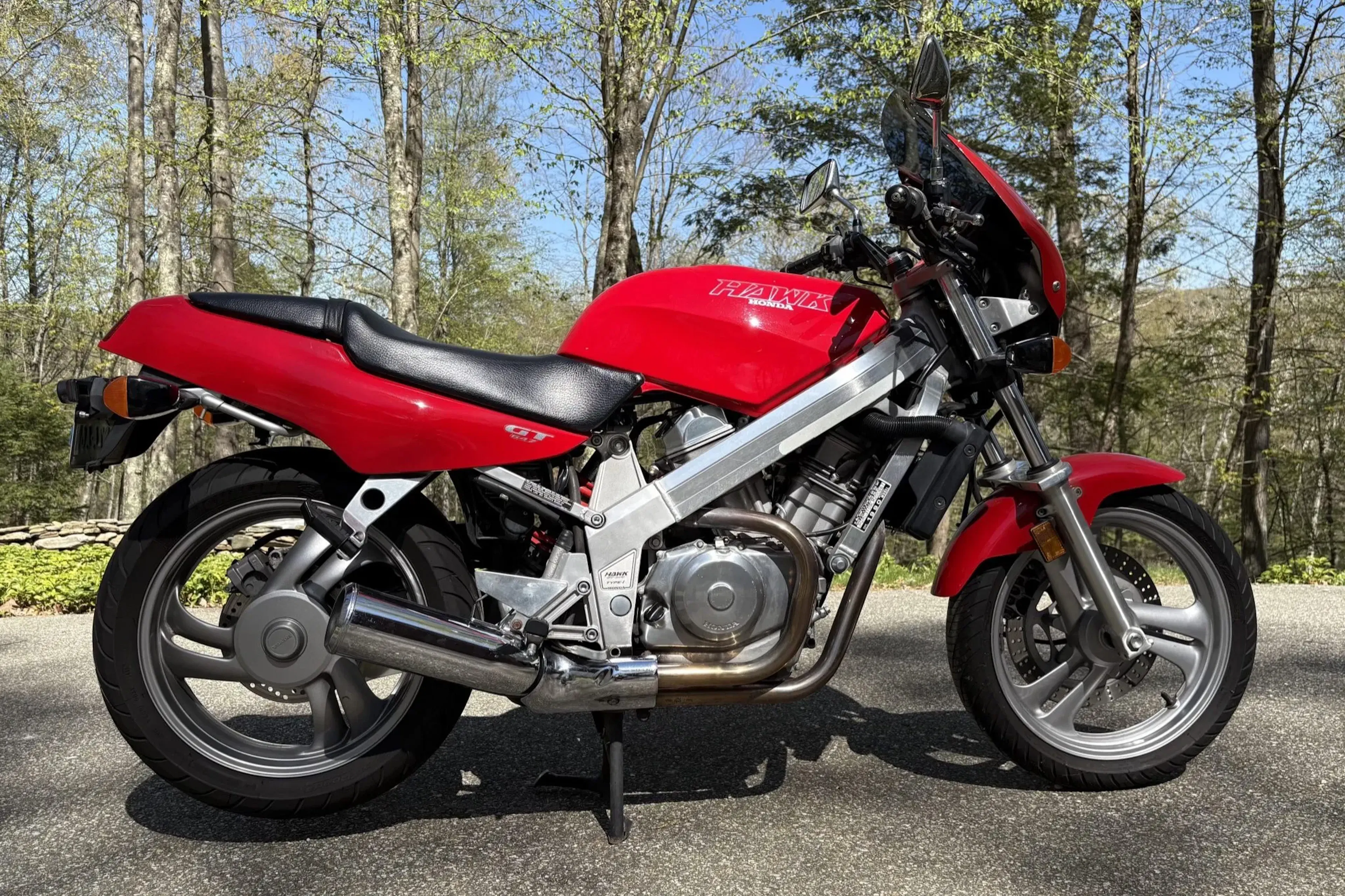 1989 Honda NT650 Hawk GT VIN JH2RC3112KM100529 | Hagerty Valuation Tools®
