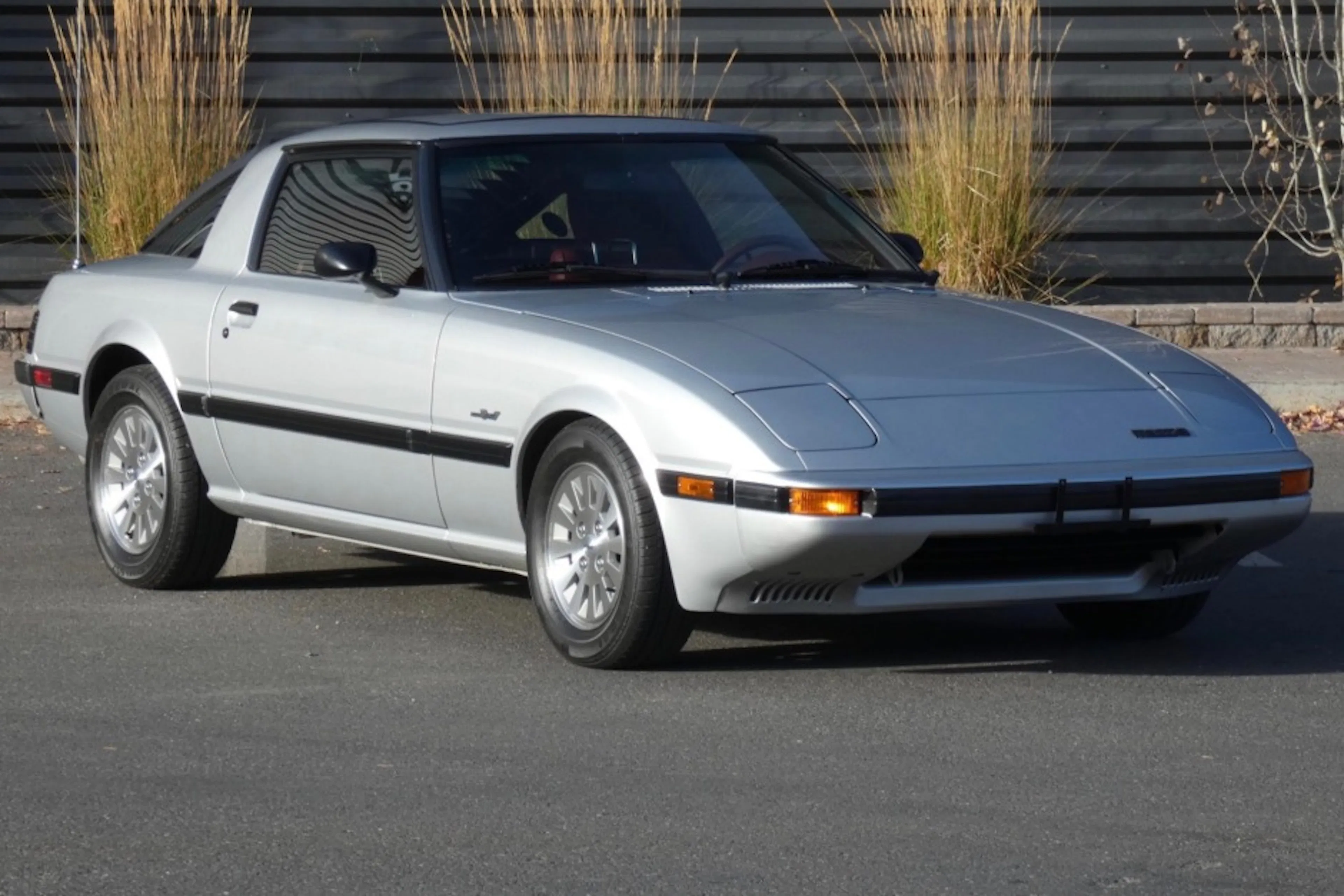 1984 Mazda RX-7 VIN JM1FB3323E0833172 | Hagerty Valuation Tools®