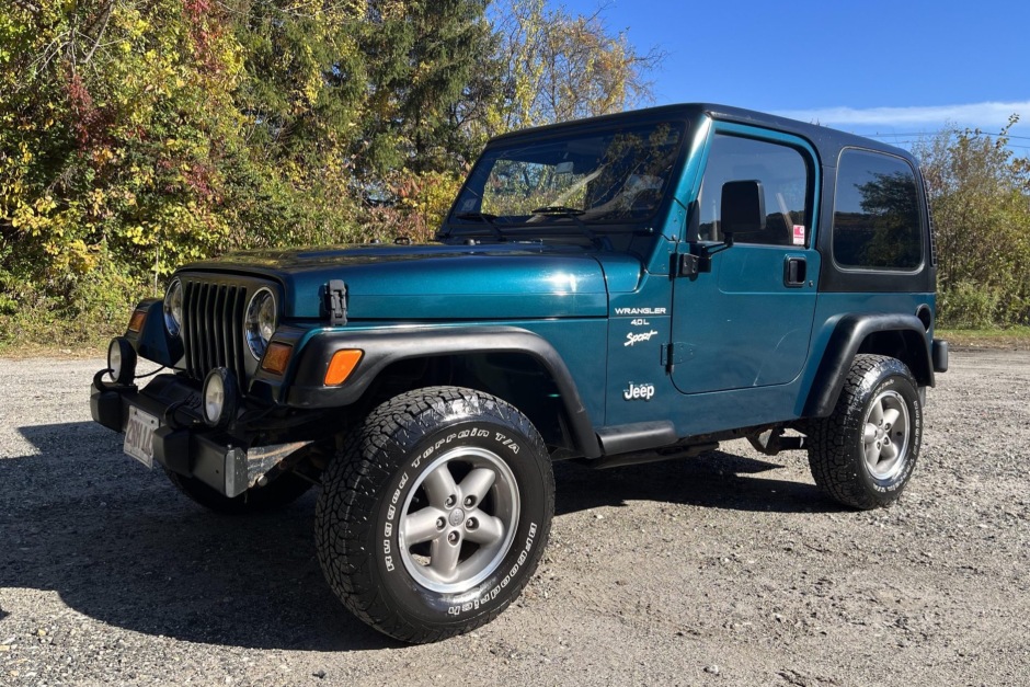 1998 Jeep Wrangler Sport Values | Hagerty Valuation Tool®