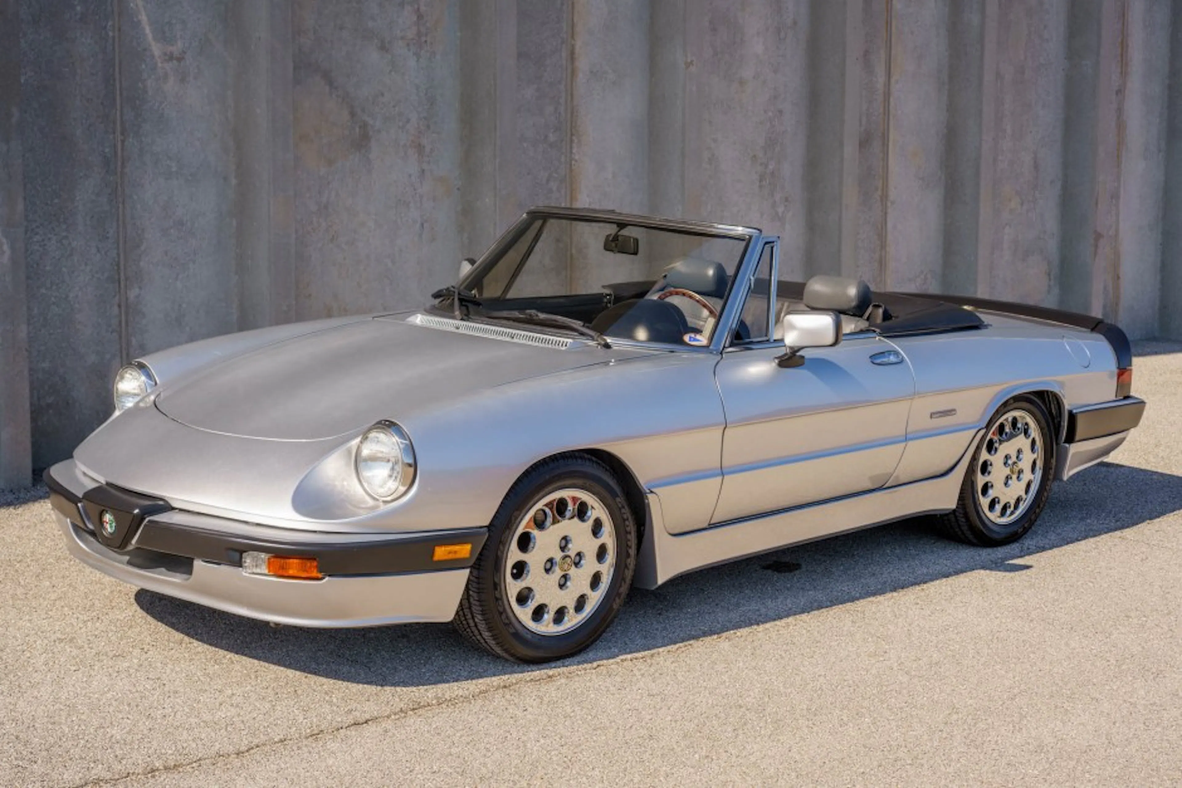 1986 Alfa Romeo Spider VIN ZARBA5411G1040040 | Hagerty Valuation Tools®