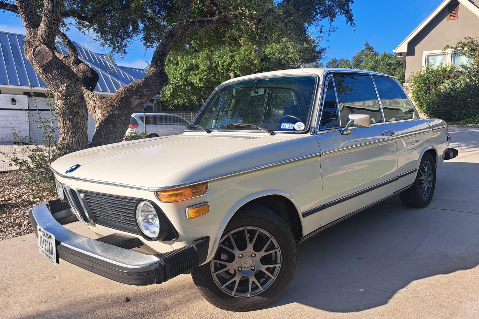 1976 BMW 2002 VIN 2745090 | Hagerty Valuation Tools