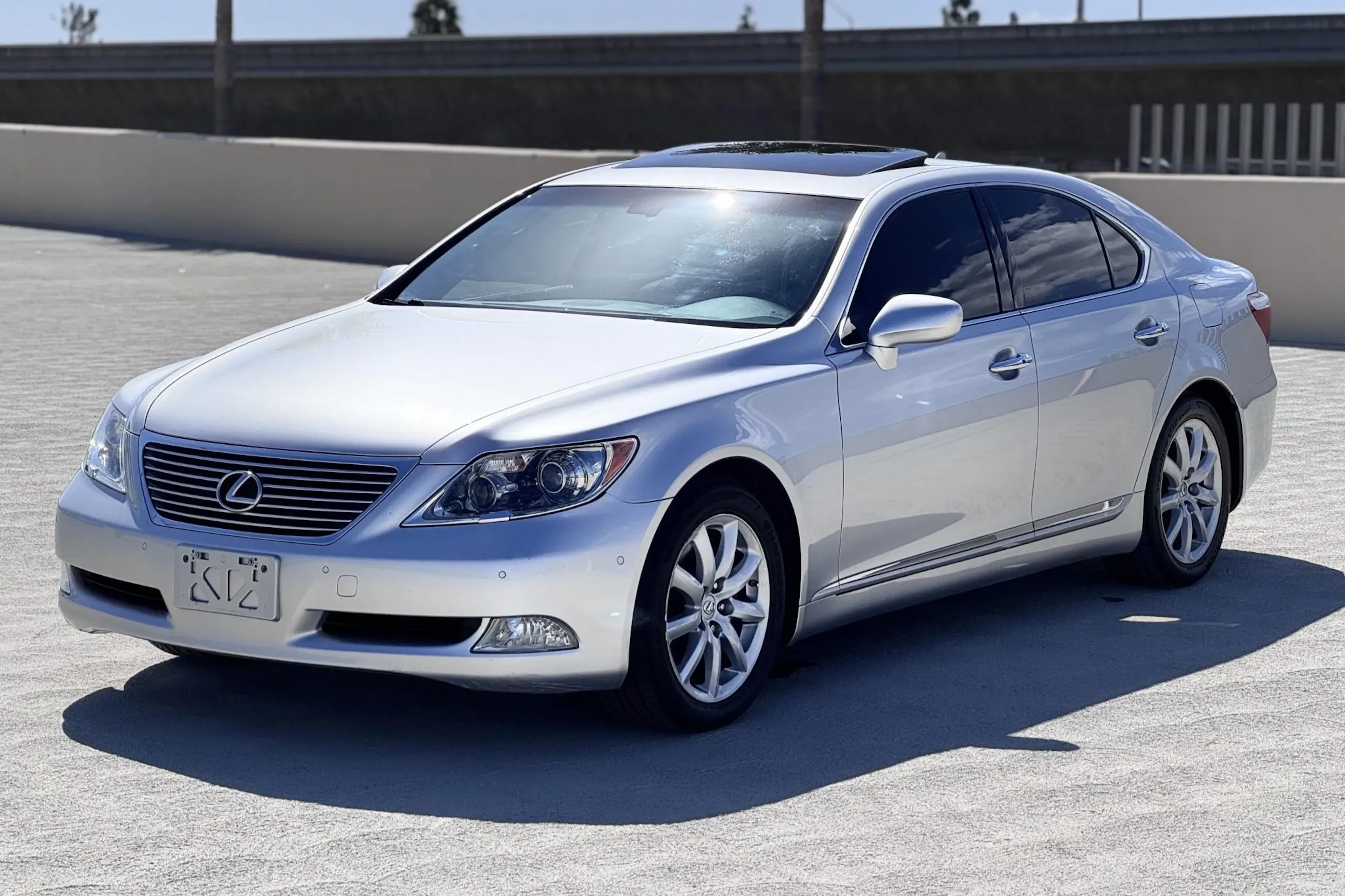 2007 Lexus LS460 VIN JTHBL46F075046555 | Hagerty Valuation Tool®