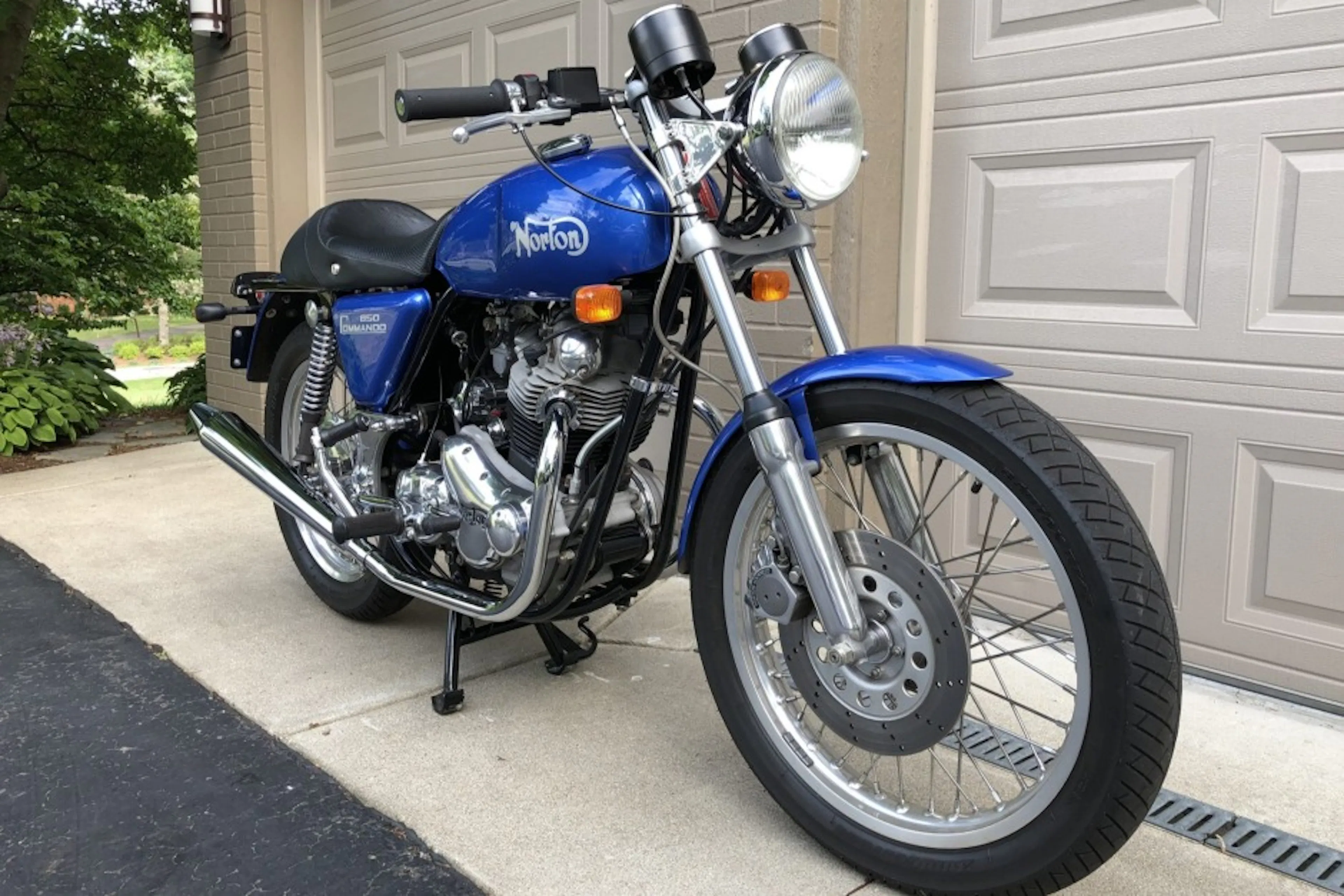 1974 Norton Commando 850