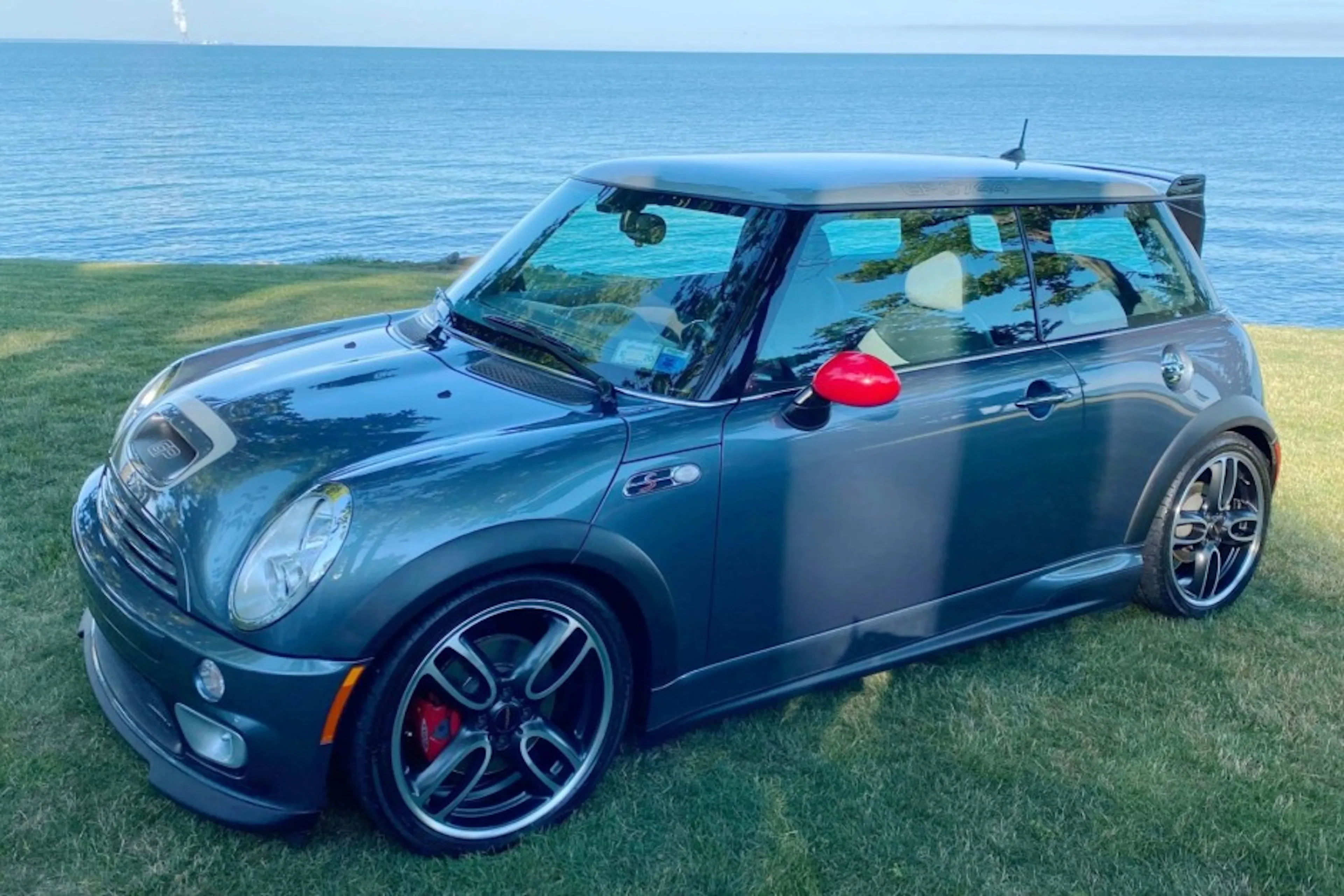 2006 Mini Cooper VIN WMWRE93526YB72187 | Hagerty Valuation Tools®