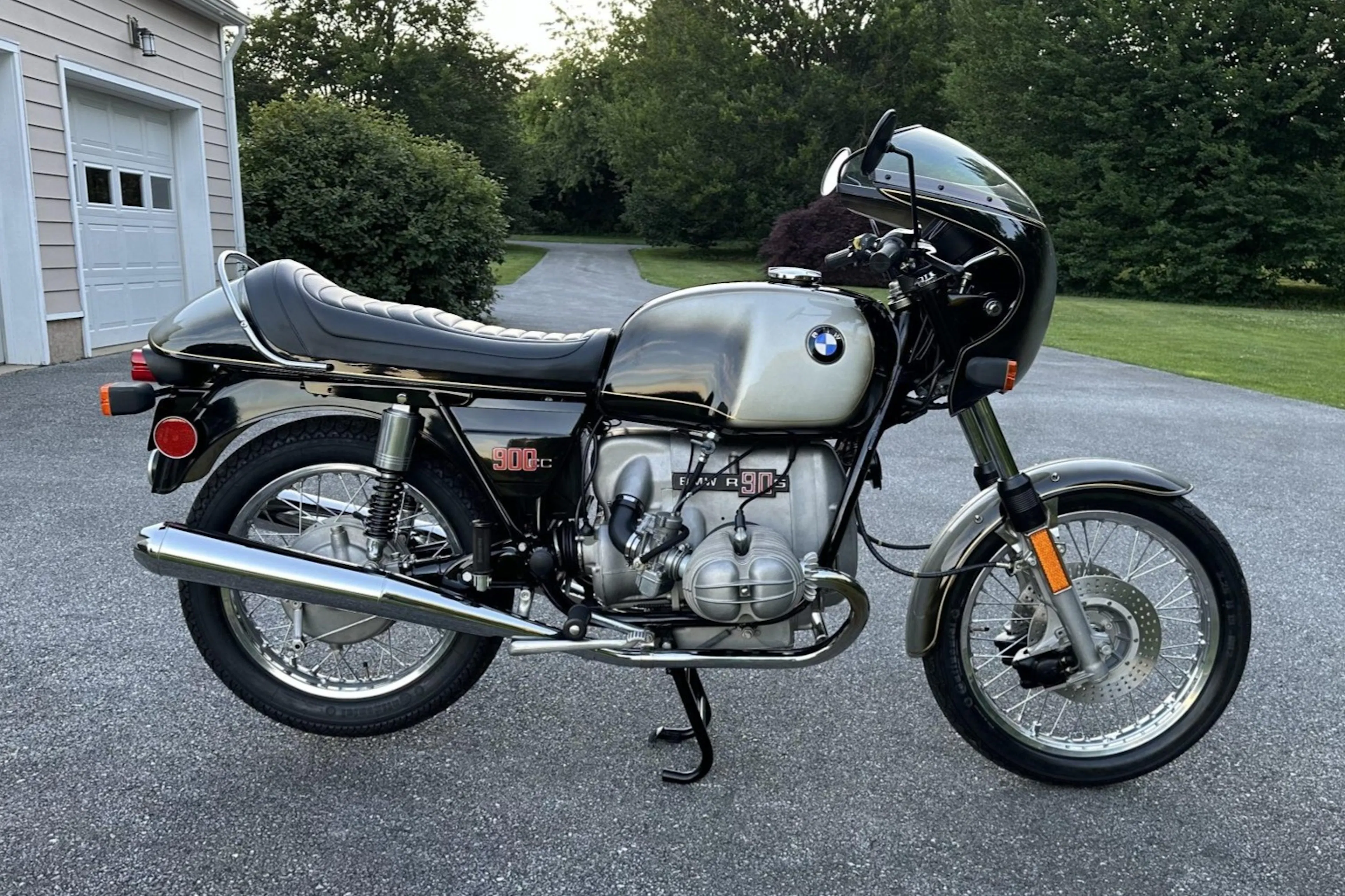 1976 BMW R90S VIN 4990432 | Hagerty Valuation Tools®