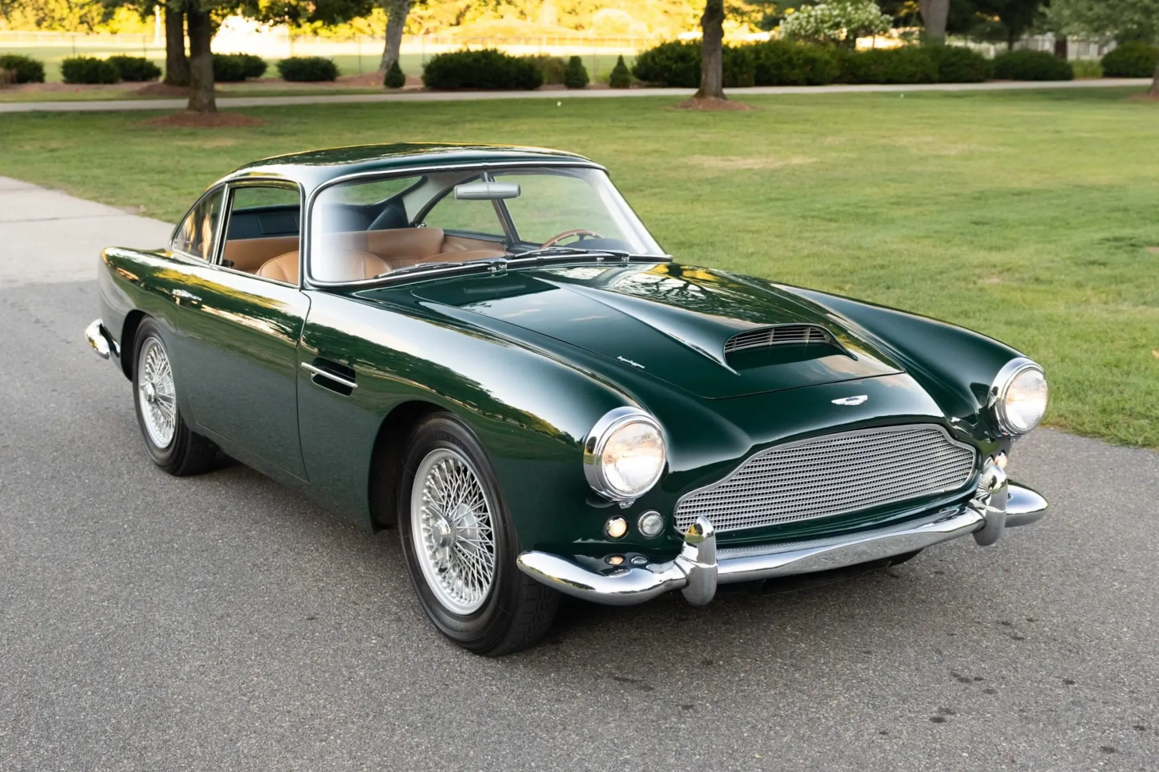 1961 Aston Martin DB4 VIN DB4676L | Hagerty Valuation Tools®