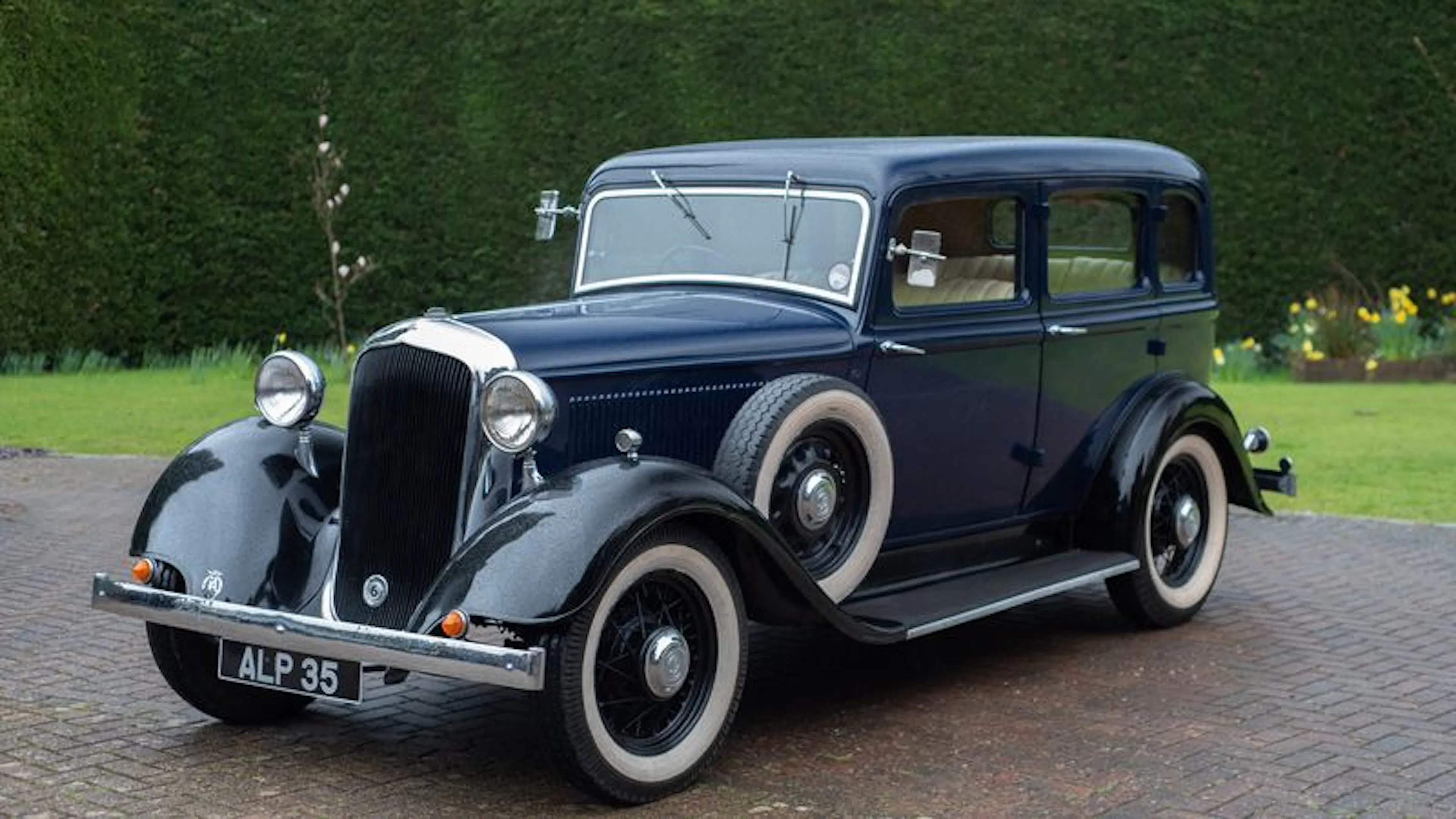 1933 Chrysler Kew 6