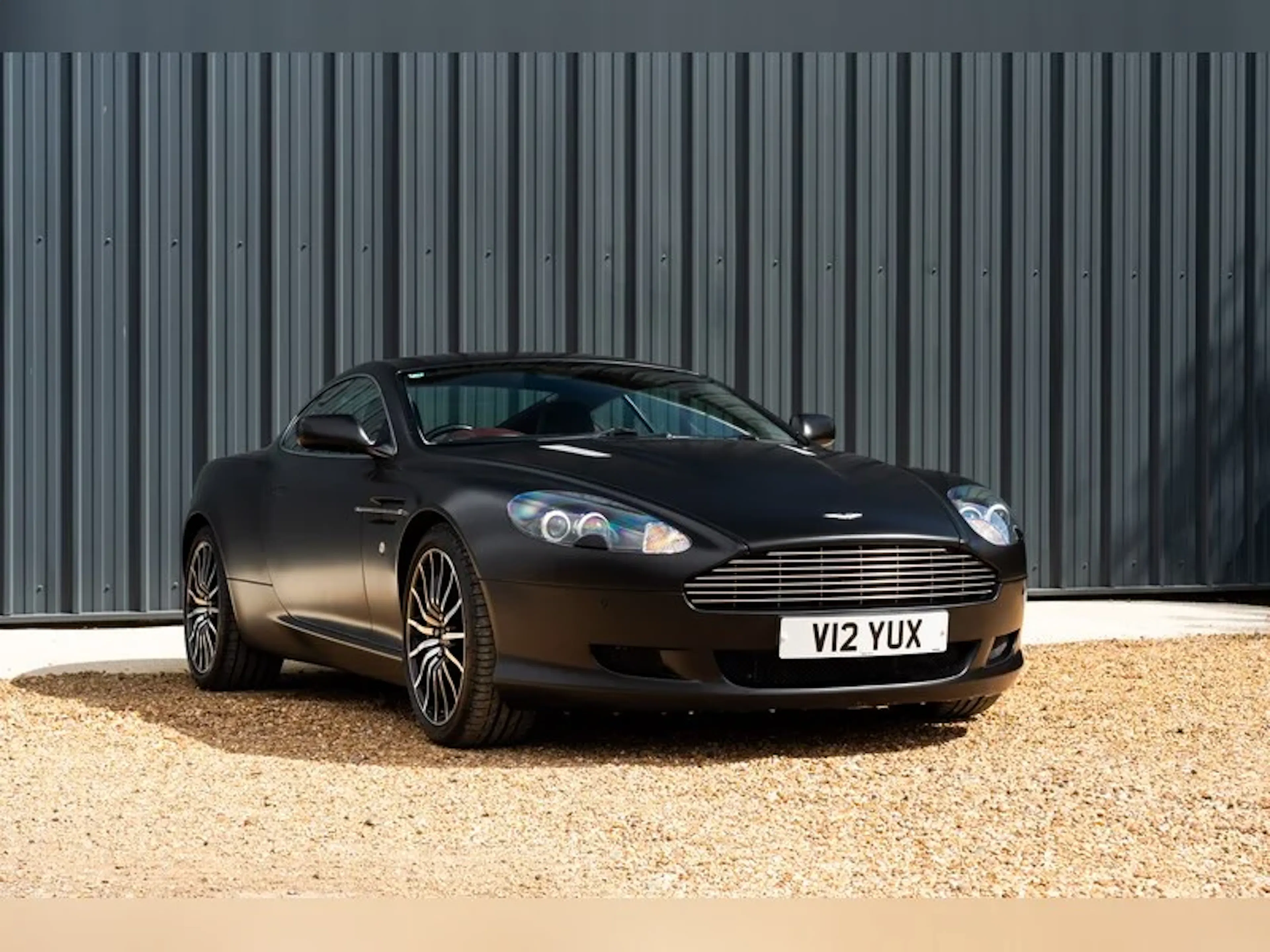 2005 Aston Martin DB9 2026-05-06