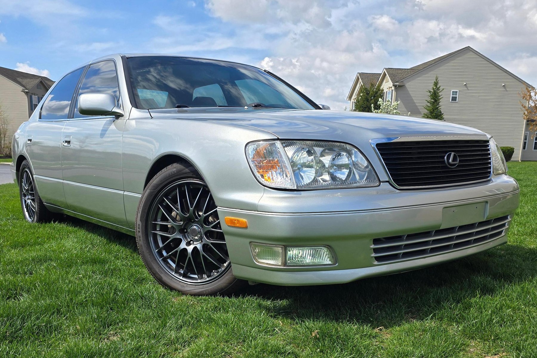 2000 Lexus LS400 VIN JT8BH28F1Y0176524 | Hagerty Valuation Tools