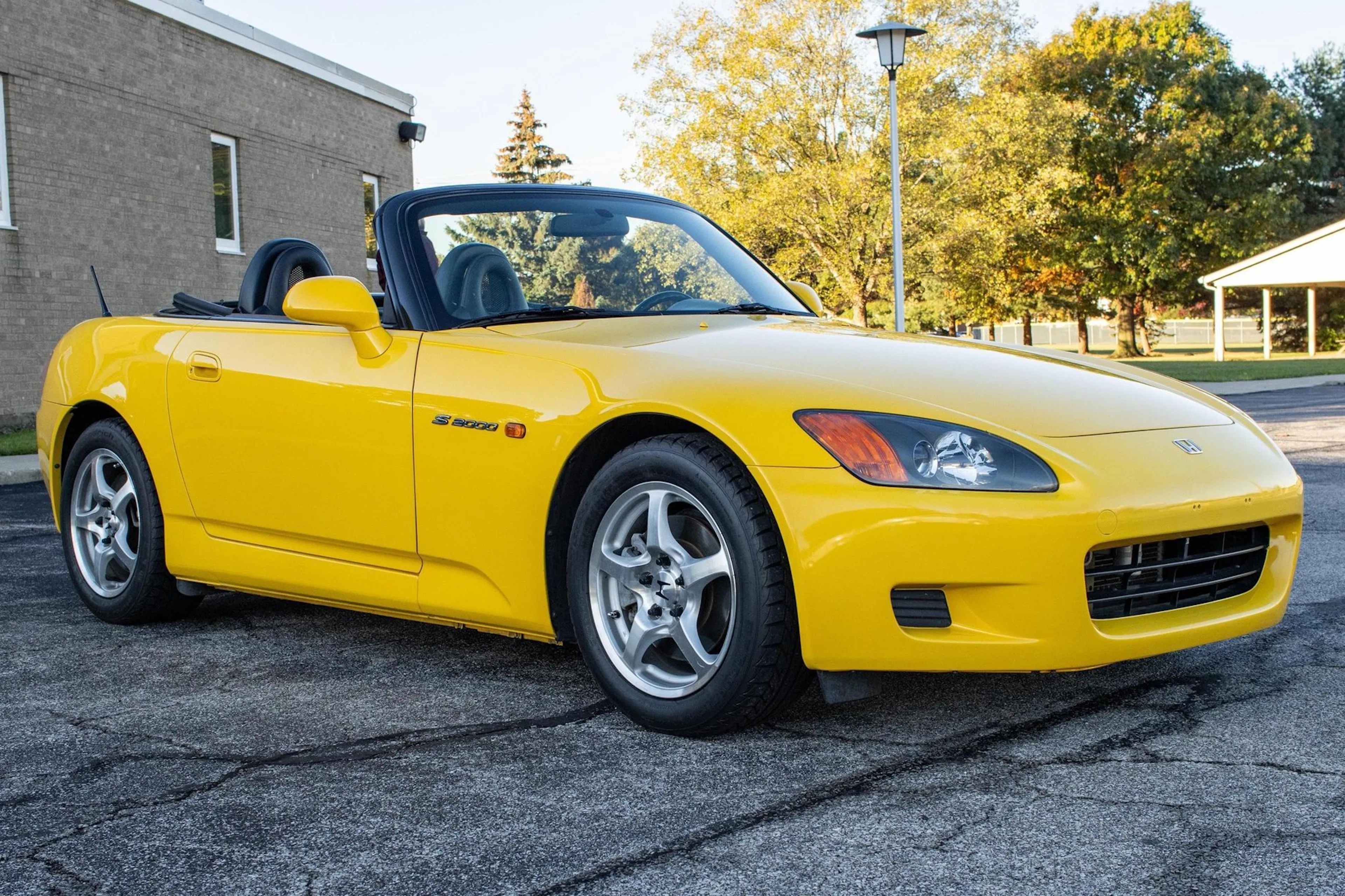 2001 Honda S2000 VIN JHMAP11411T004595 | Hagerty Valuation Tool®