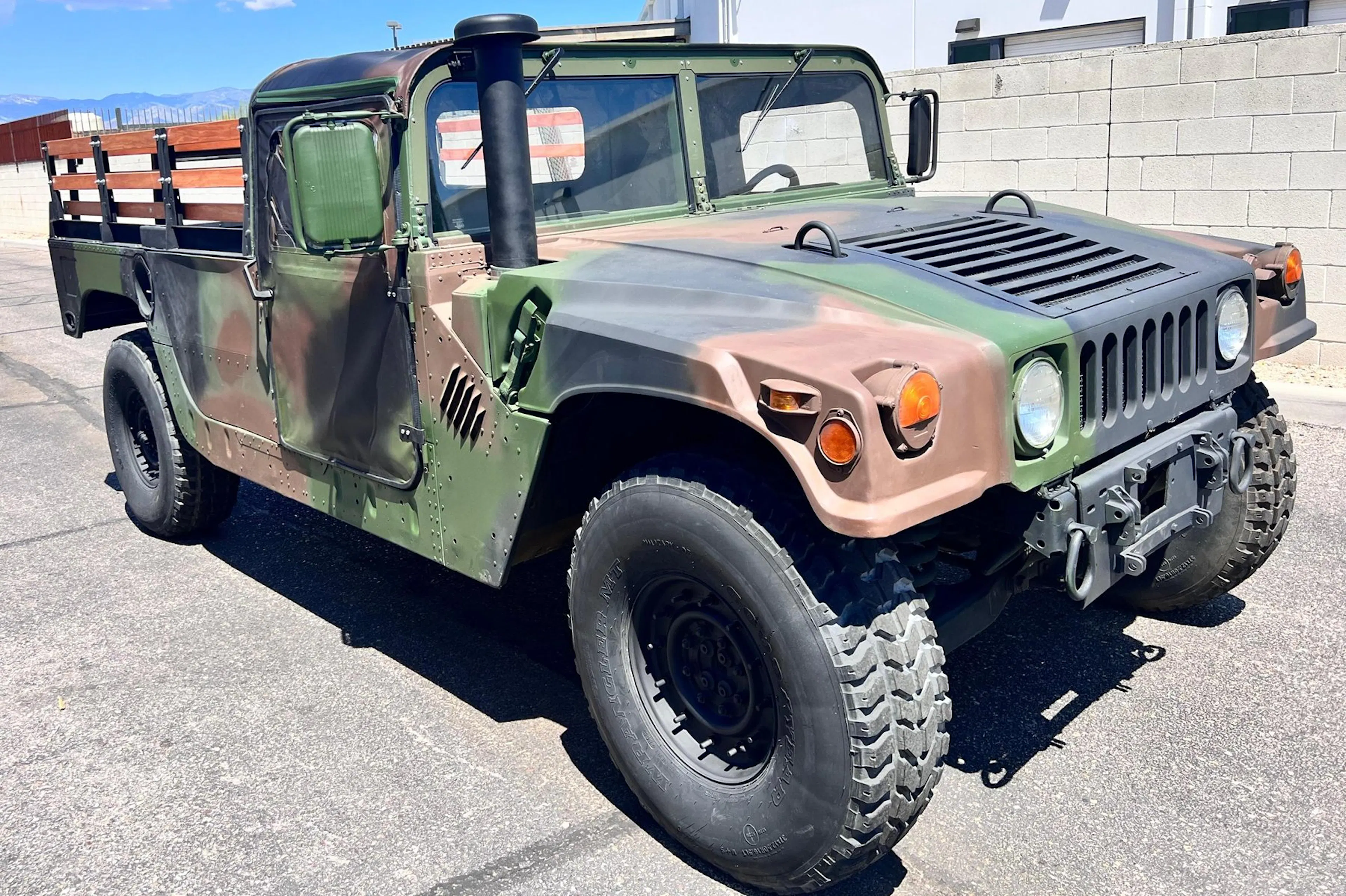 2001 AM General H1