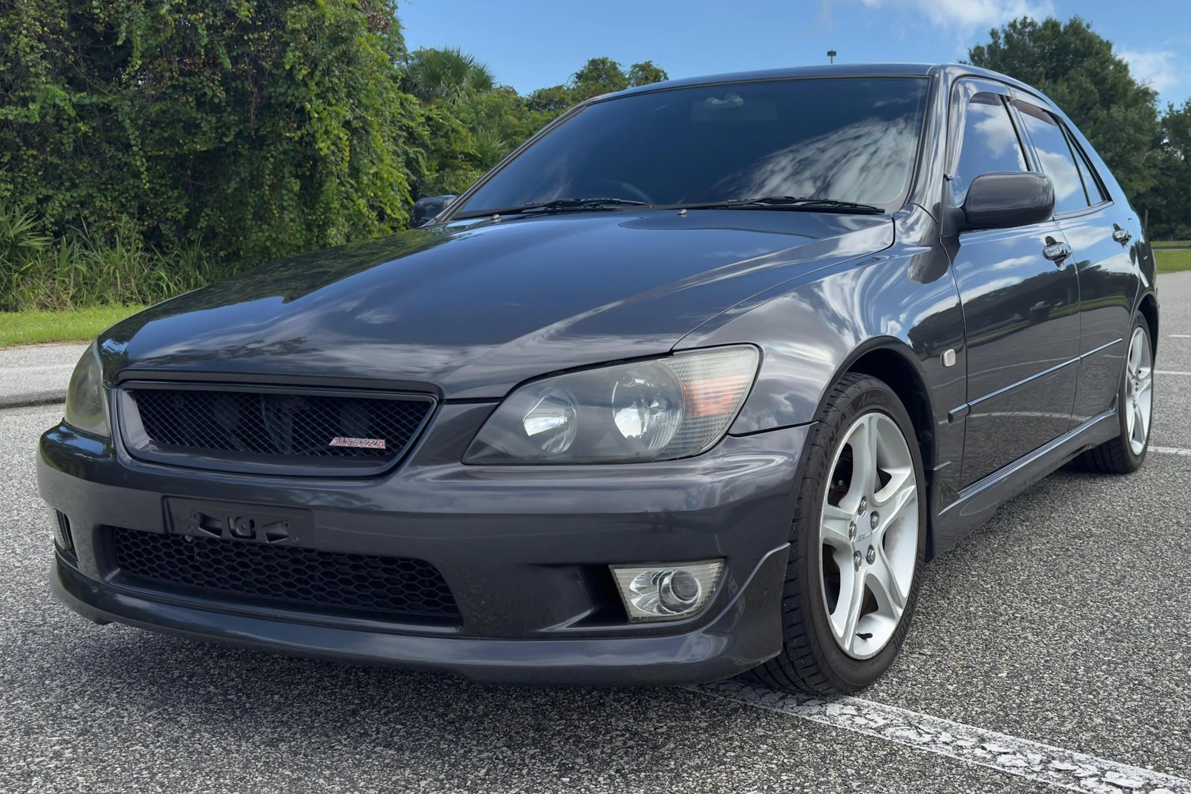 1999 Toyota Altezza VIN SXE100013990 | Hagerty Valuation Tools®