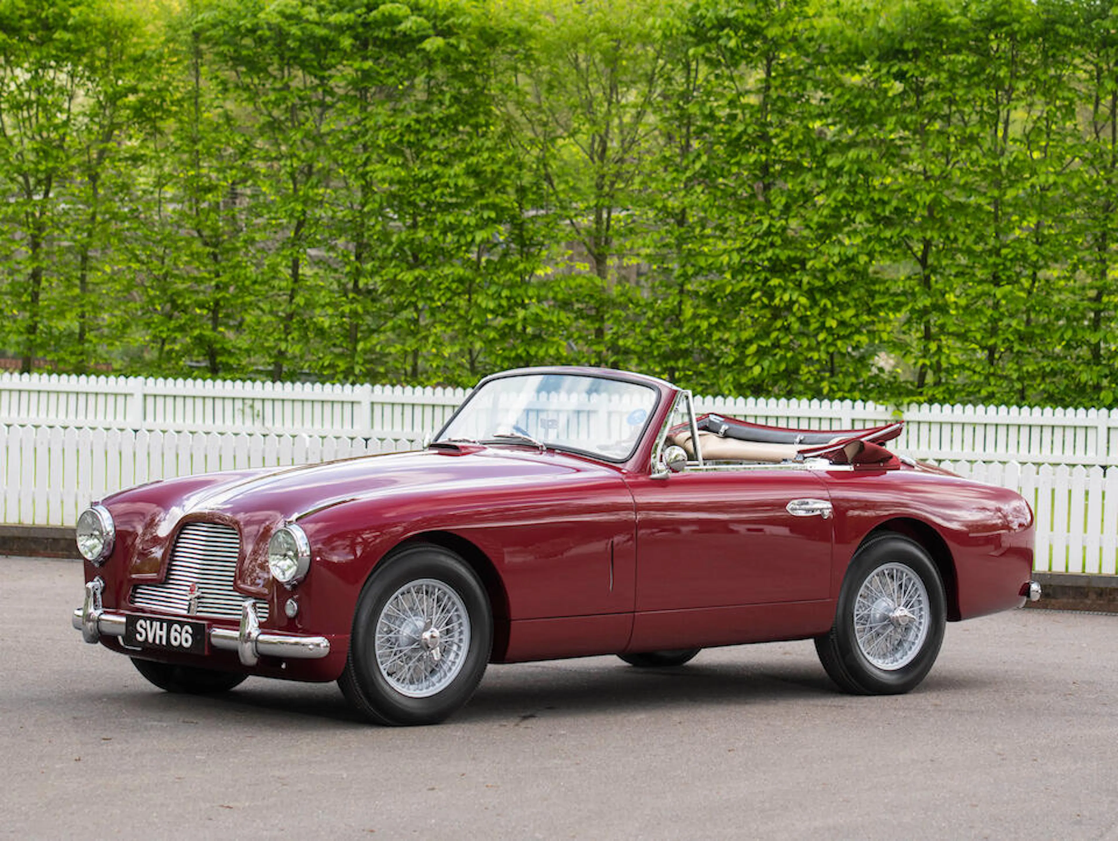 1954 Aston Martin DB2/4 2025-09-13