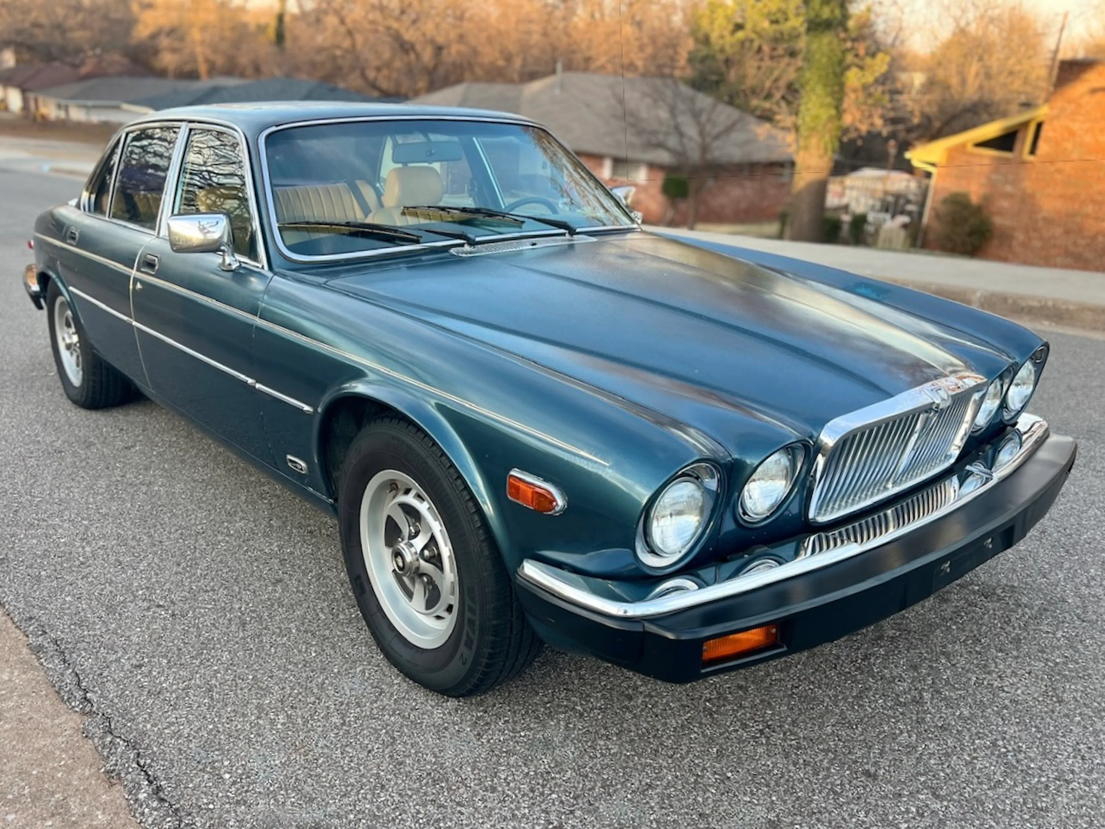 1985 Jaguar XJ6 2026-04-22