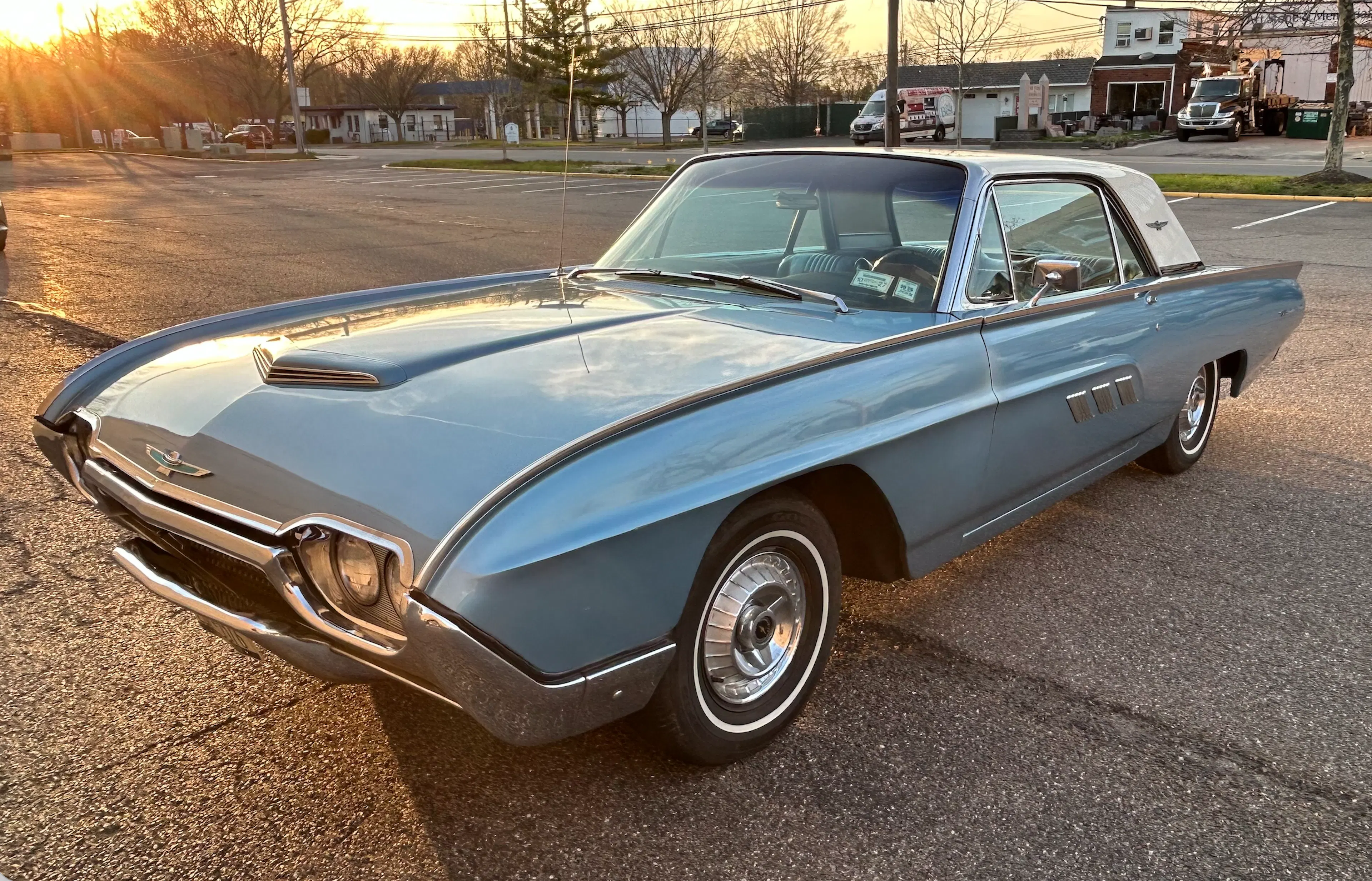 1963 Ford Thunderbird 2026-05-01
