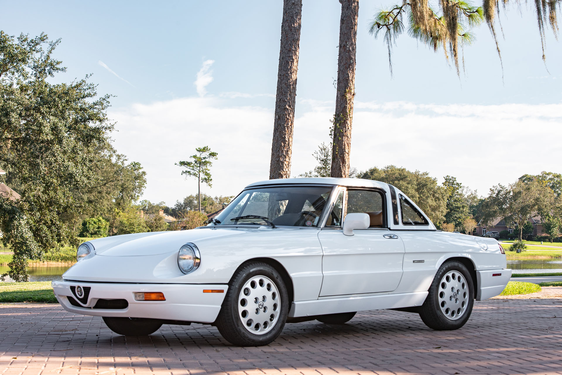 1991 Alfa Romeo Spider Veloce VIN ZARBB32N4M6006129 | Hagerty Valuation ...