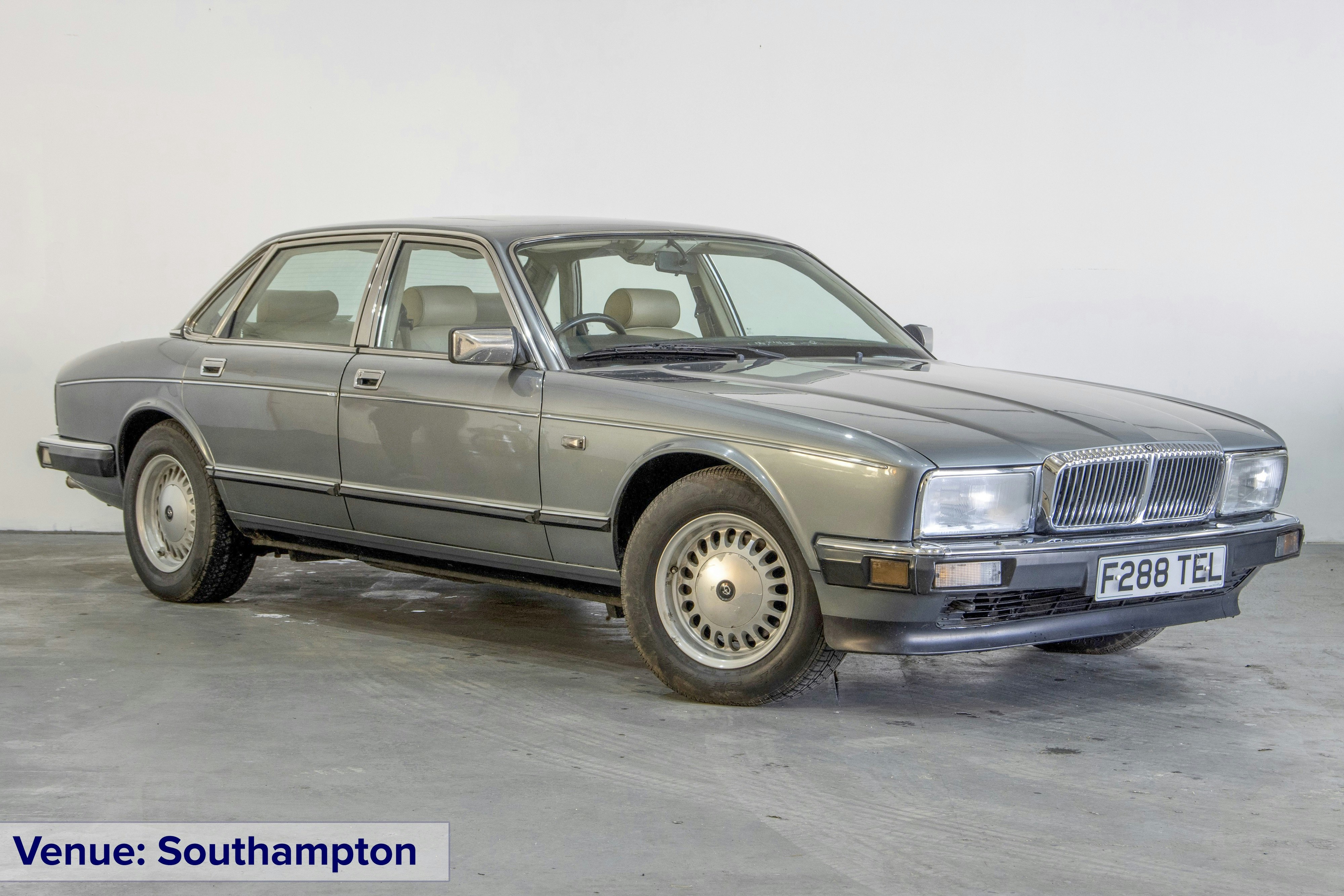 1988 Daimler 3.6 VIN SAJDKALH3AA556049 | Hagerty Valuation Tools