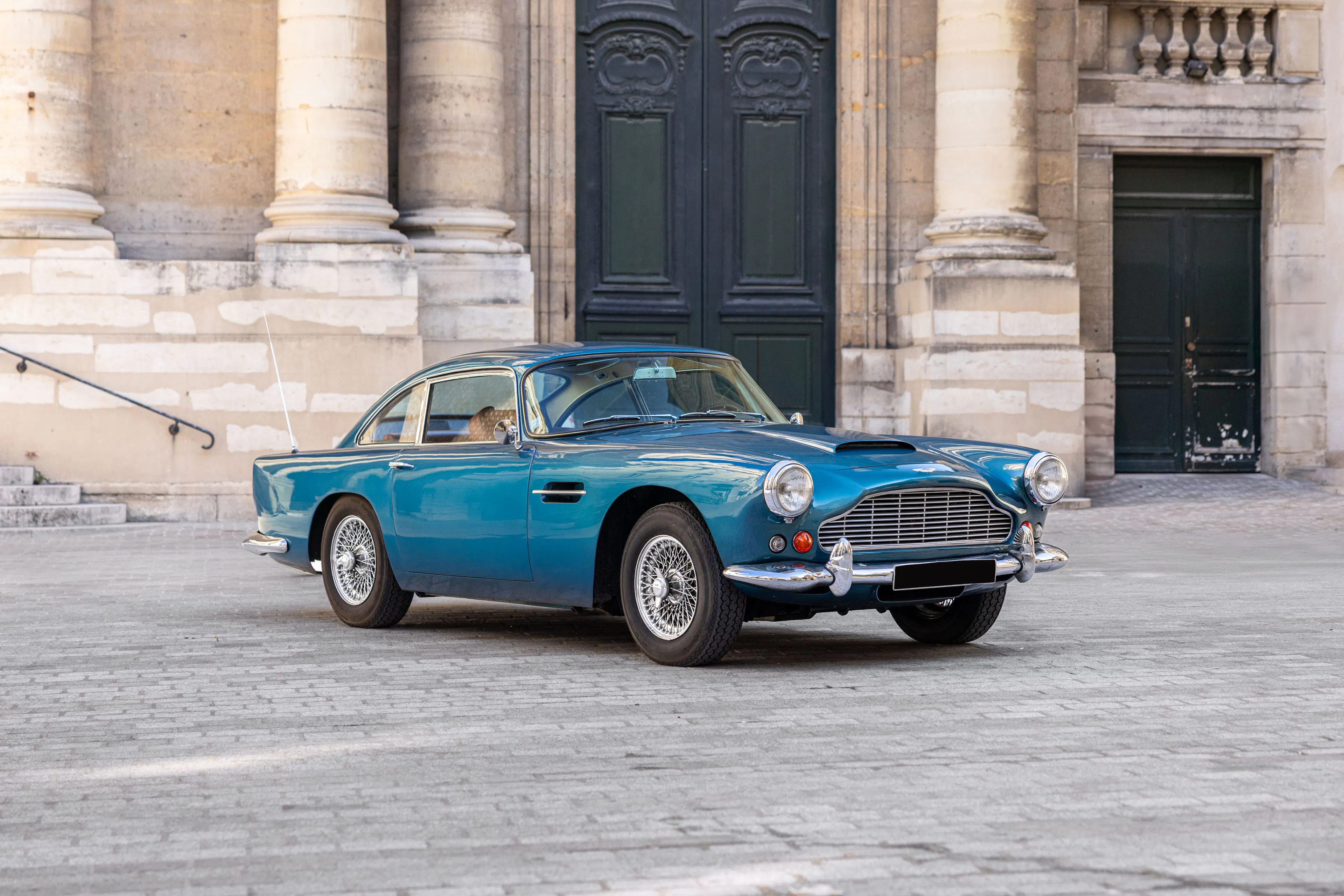 1961 Aston Martin DB4 Base | Hagerty Valuation Tools®