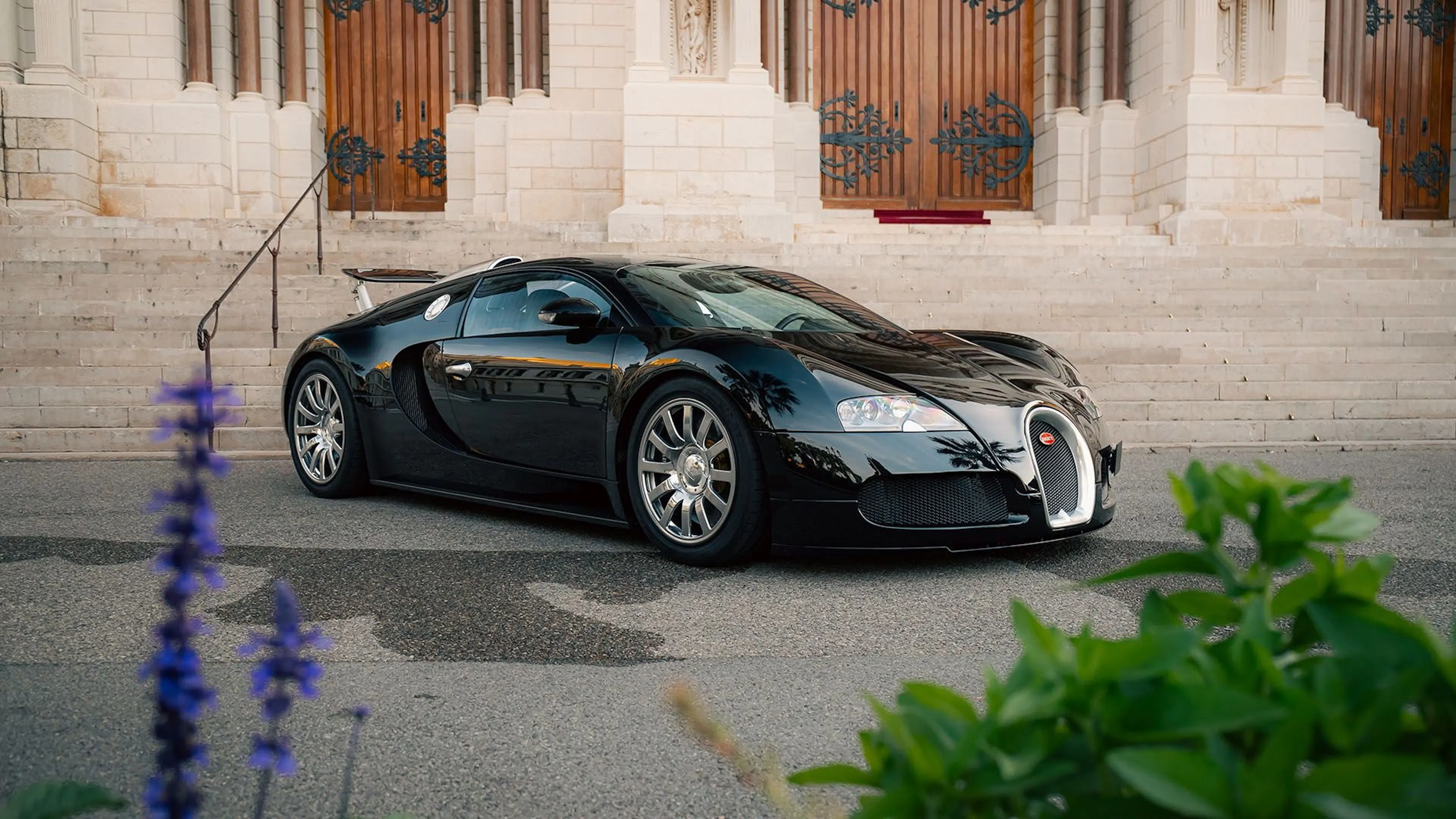2008 Bugatti Veyron 2025-11-01