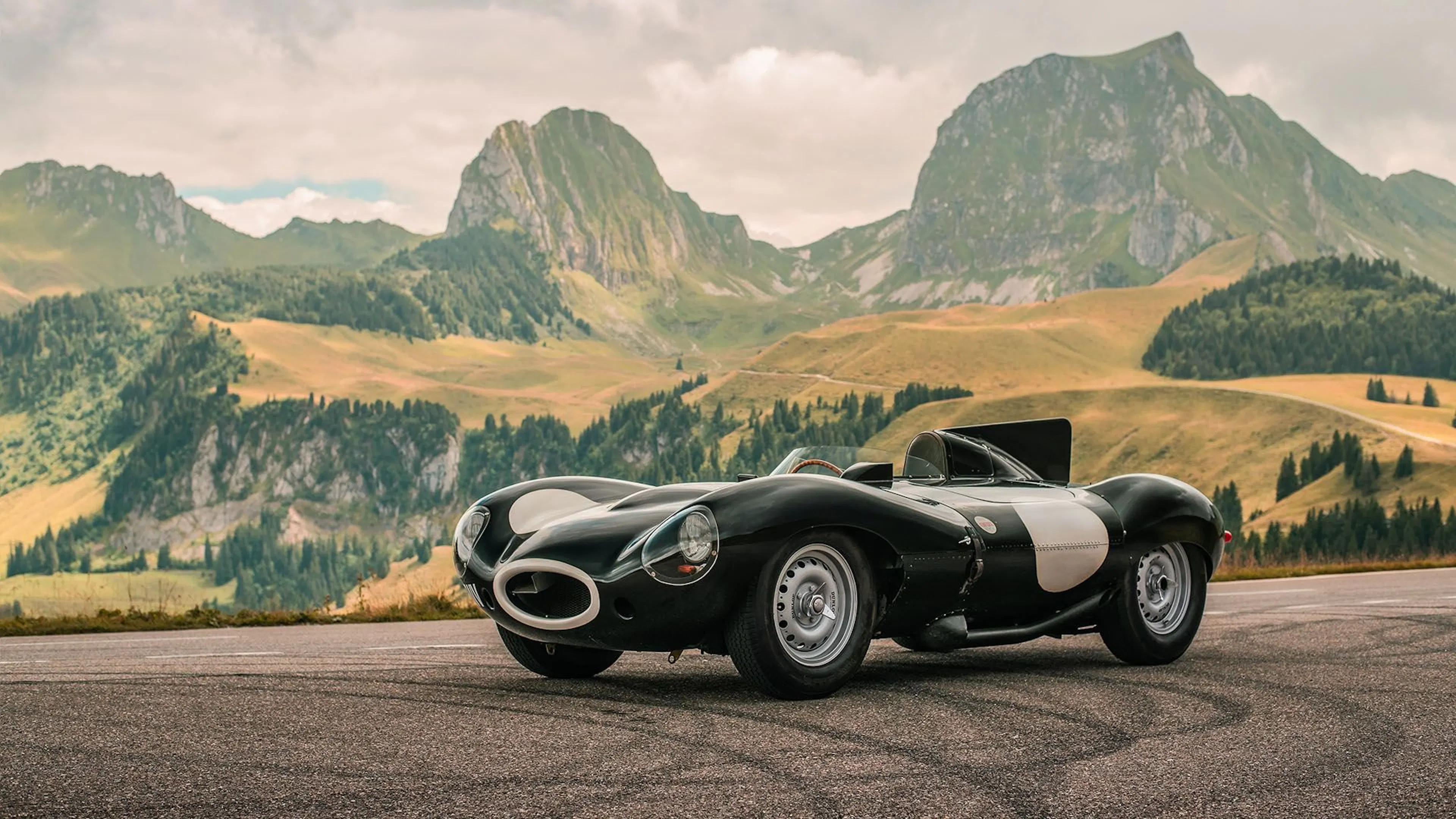 1956 Jaguar D-Type 2025-11-01