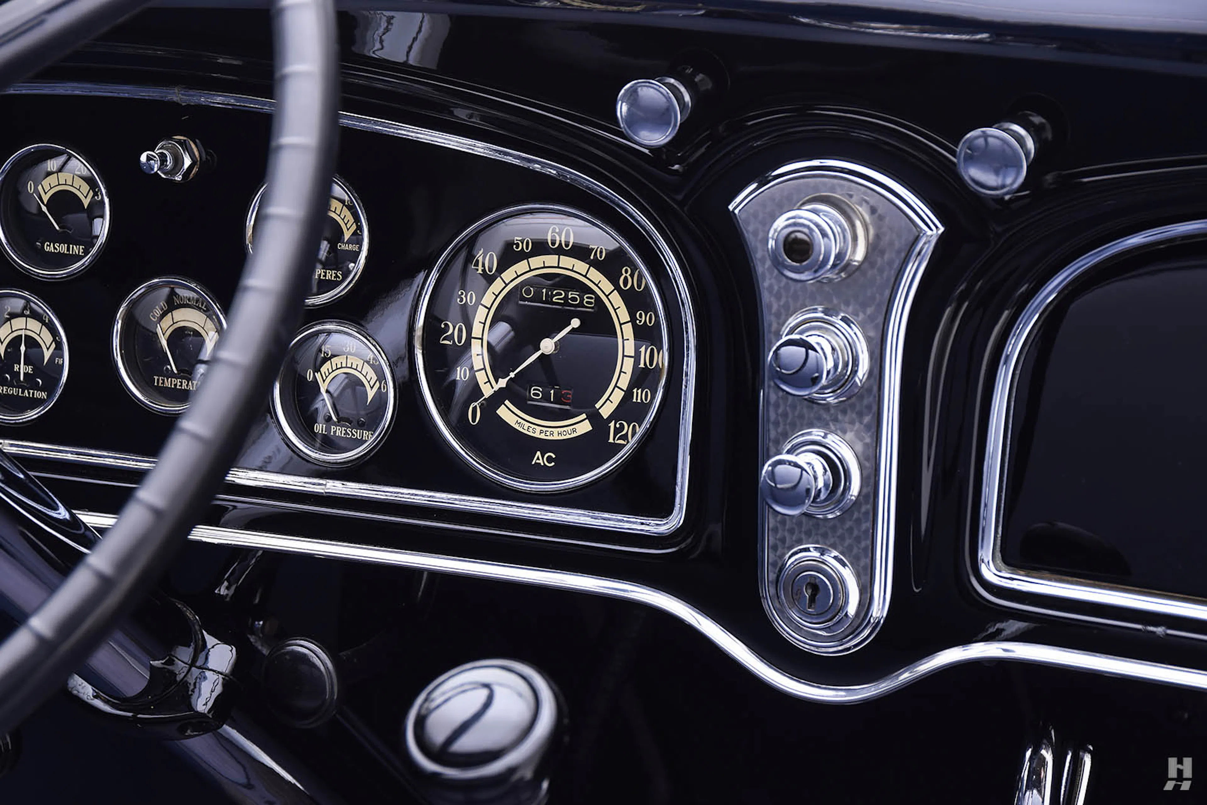 1932 Cadillac Series 452B Fisher 4dr Special Phaeton Courtesy of Hyman Ltd.
