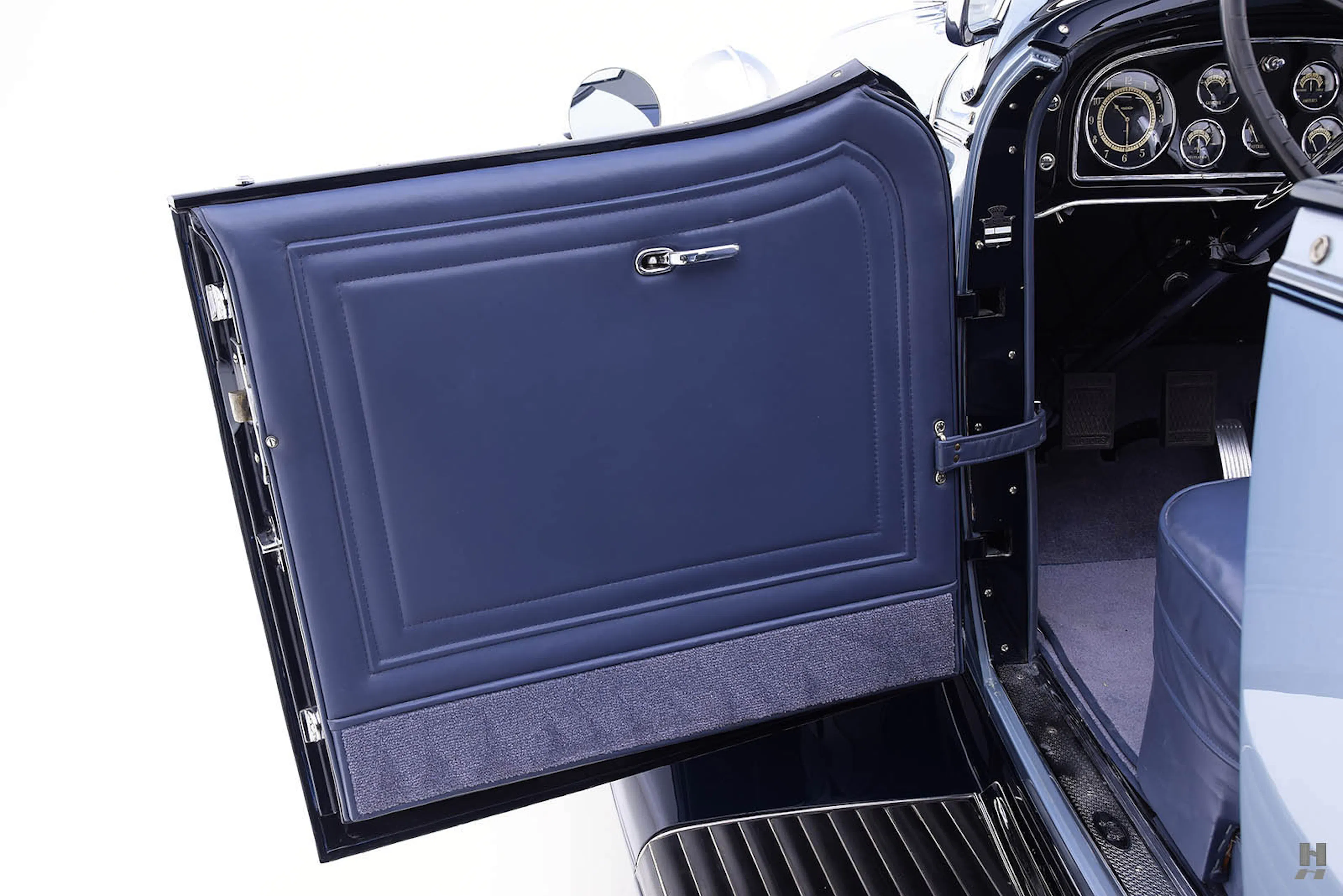 1932 Cadillac Series 452B Fisher 4dr Special Phaeton Courtesy of Hyman Ltd.