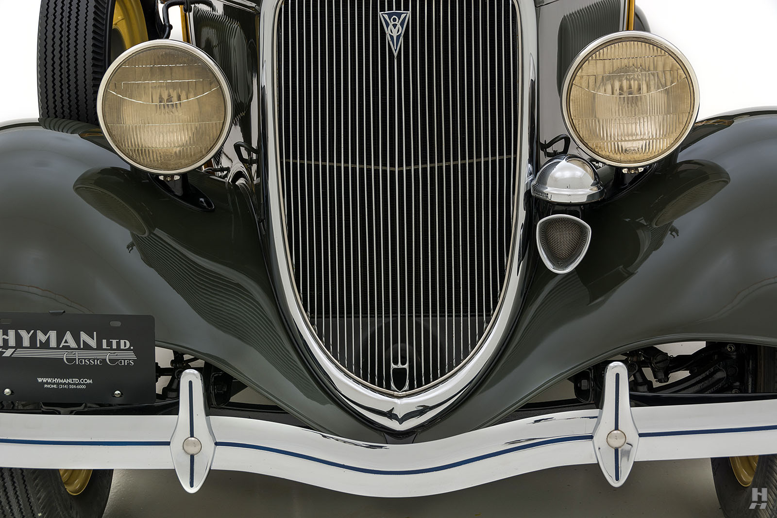 1933 ford model 40 deluxe