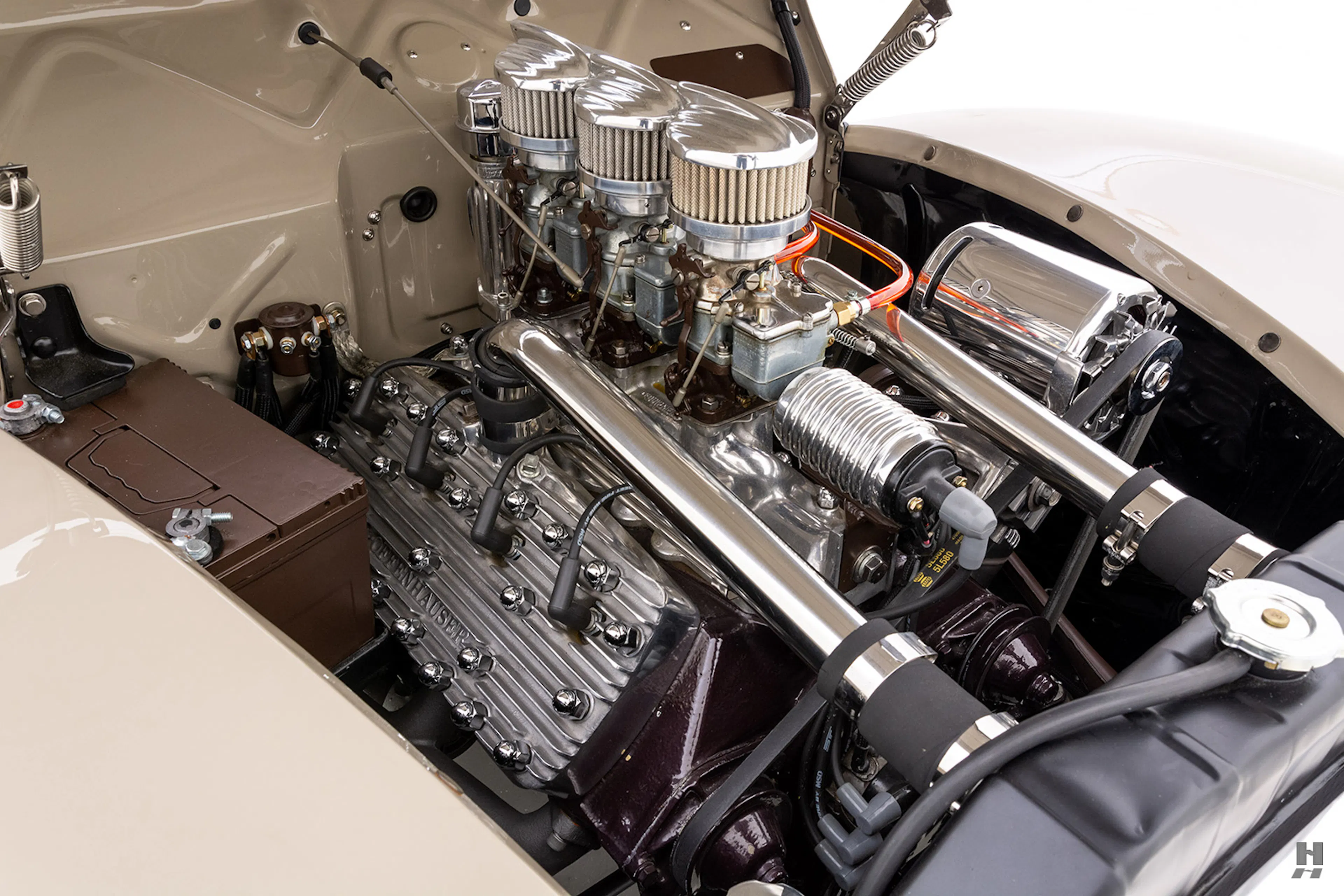 1940 Ford Deluxe 2dr Convertible Courtesy of Hyman Ltd.