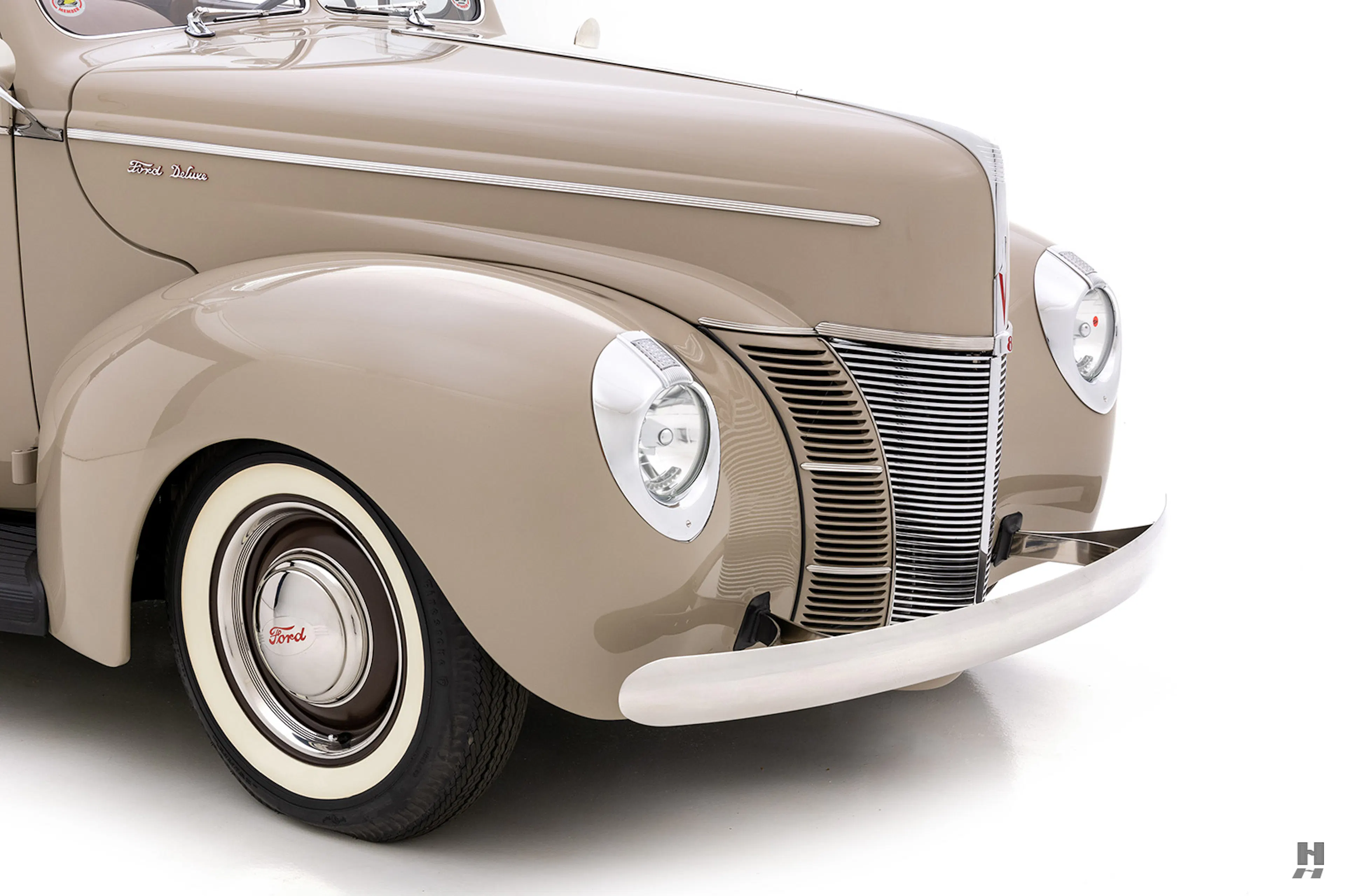 1940 Ford Deluxe 2dr Convertible Courtesy of Hyman Ltd.