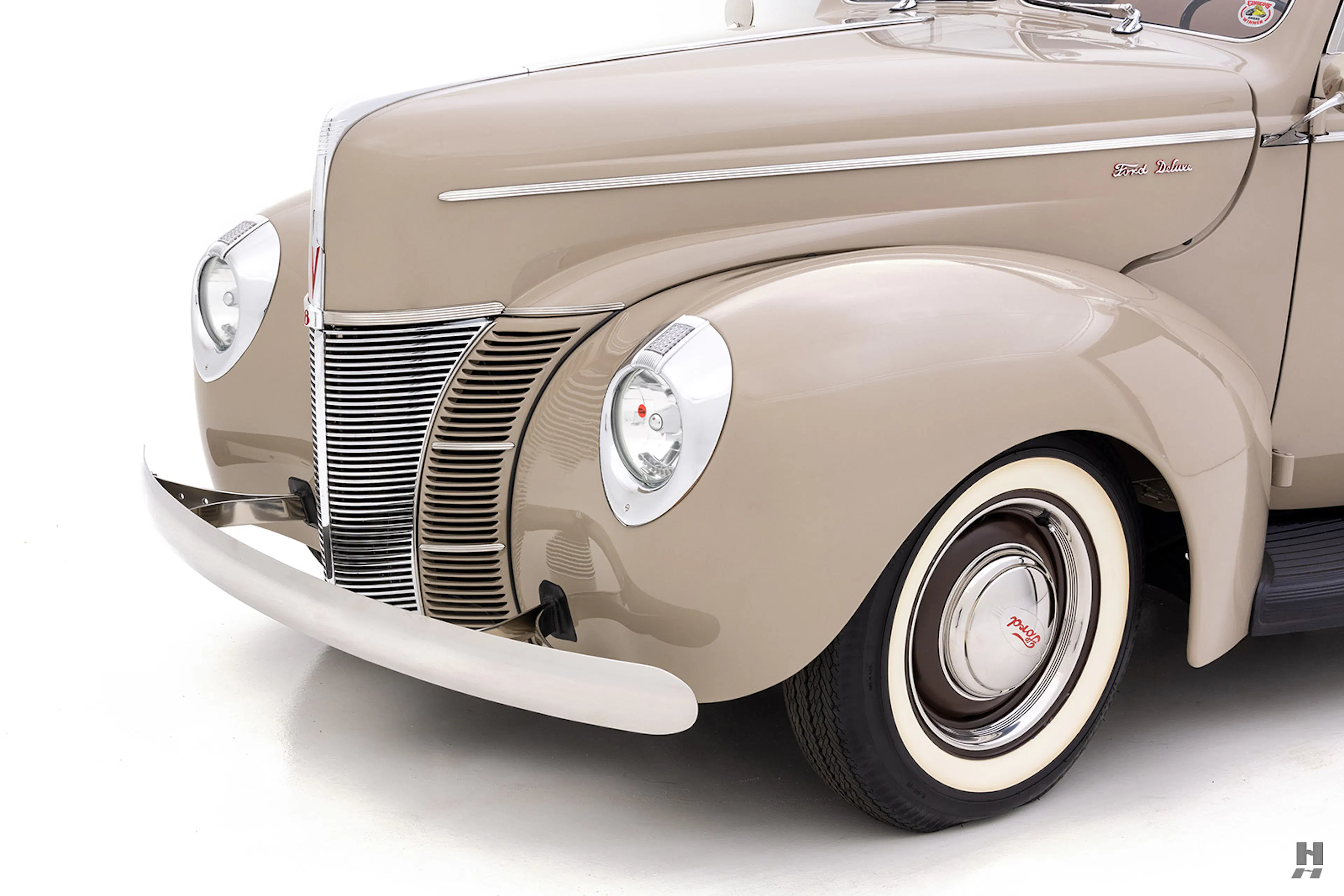 1940 Ford Deluxe 2dr Convertible Courtesy of Hyman Ltd.